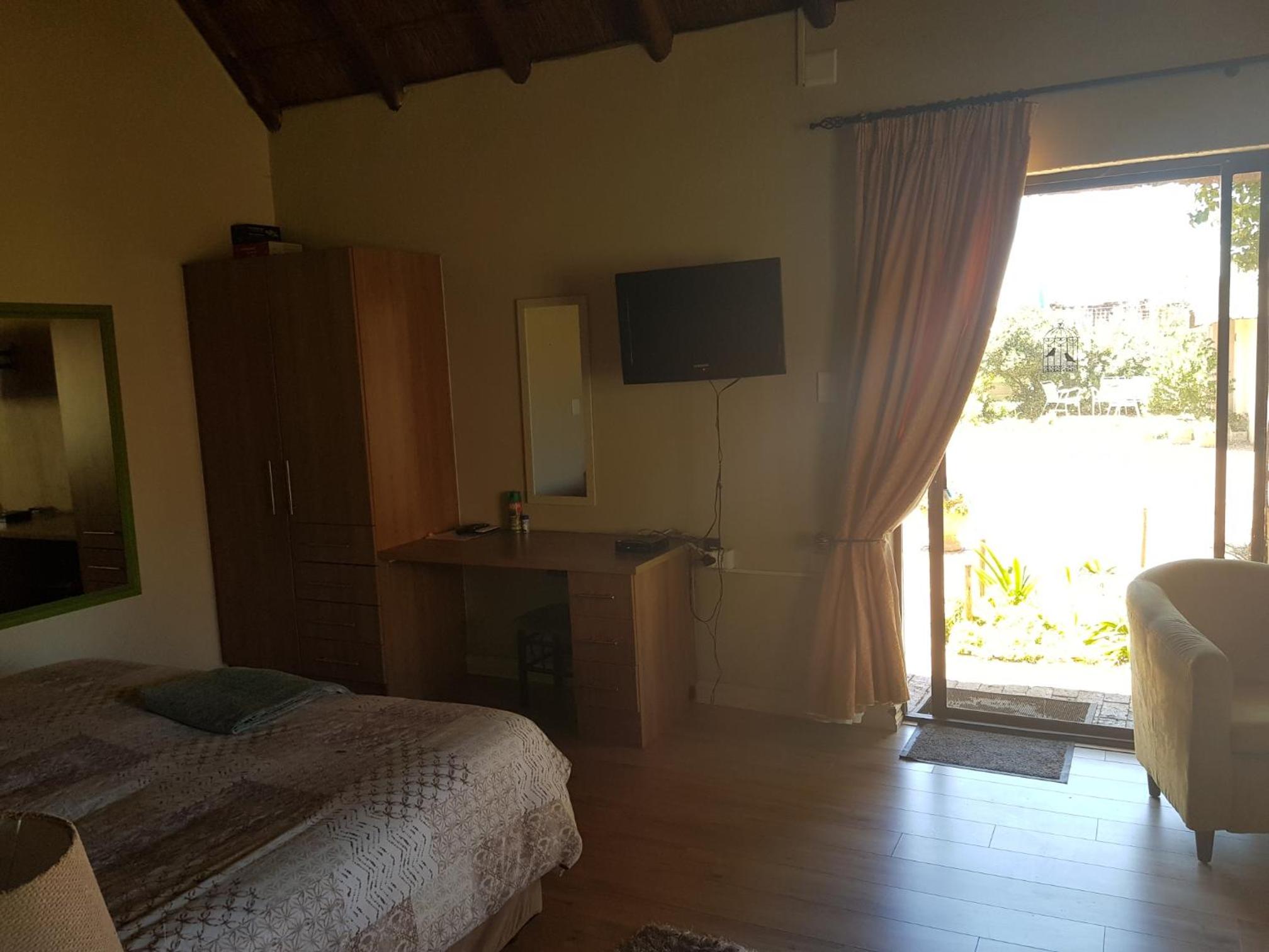  Double Room - Photo 1