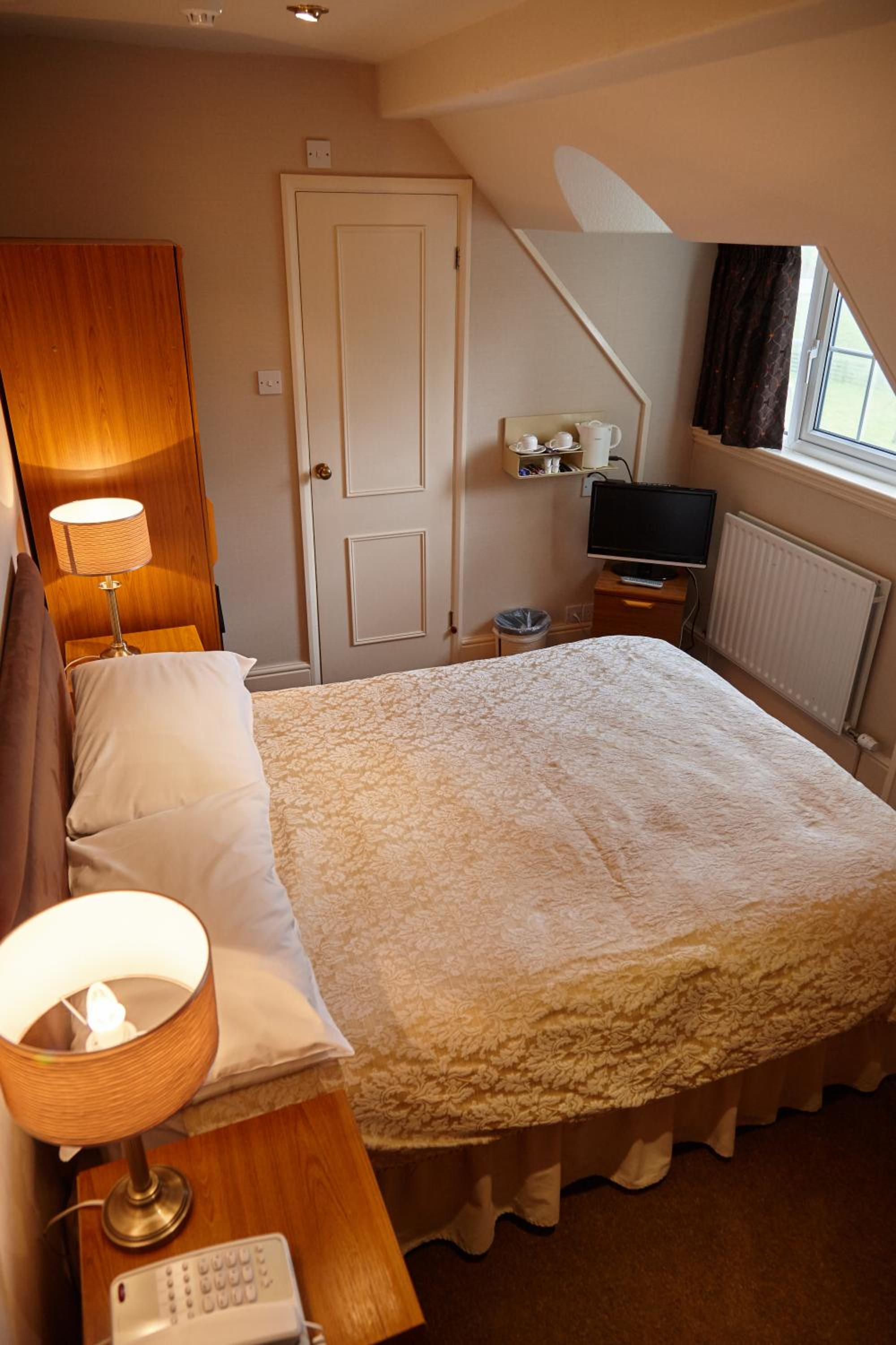 Standard Double Room photo 2