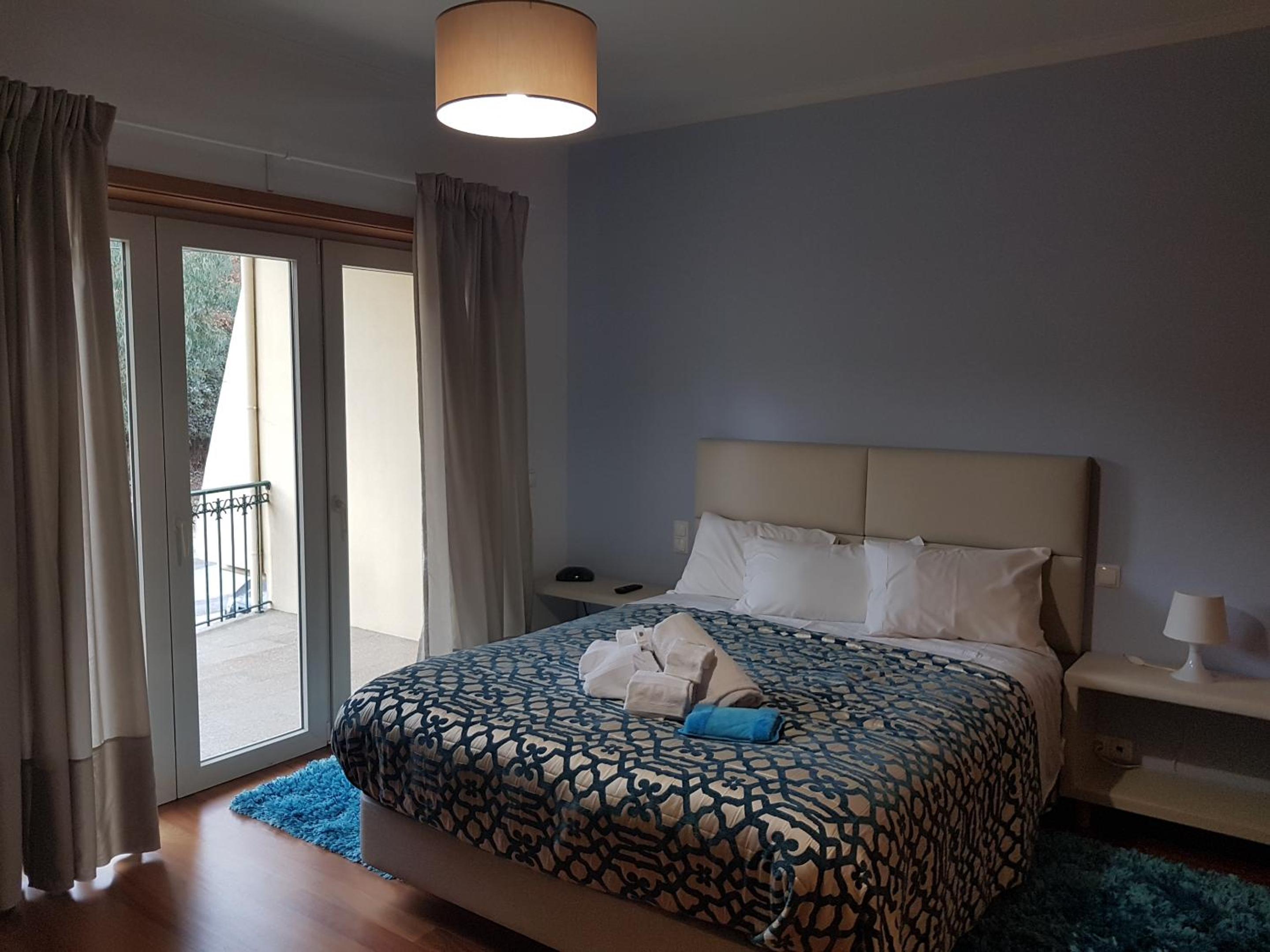 Three-Bedroom House - Photo 37