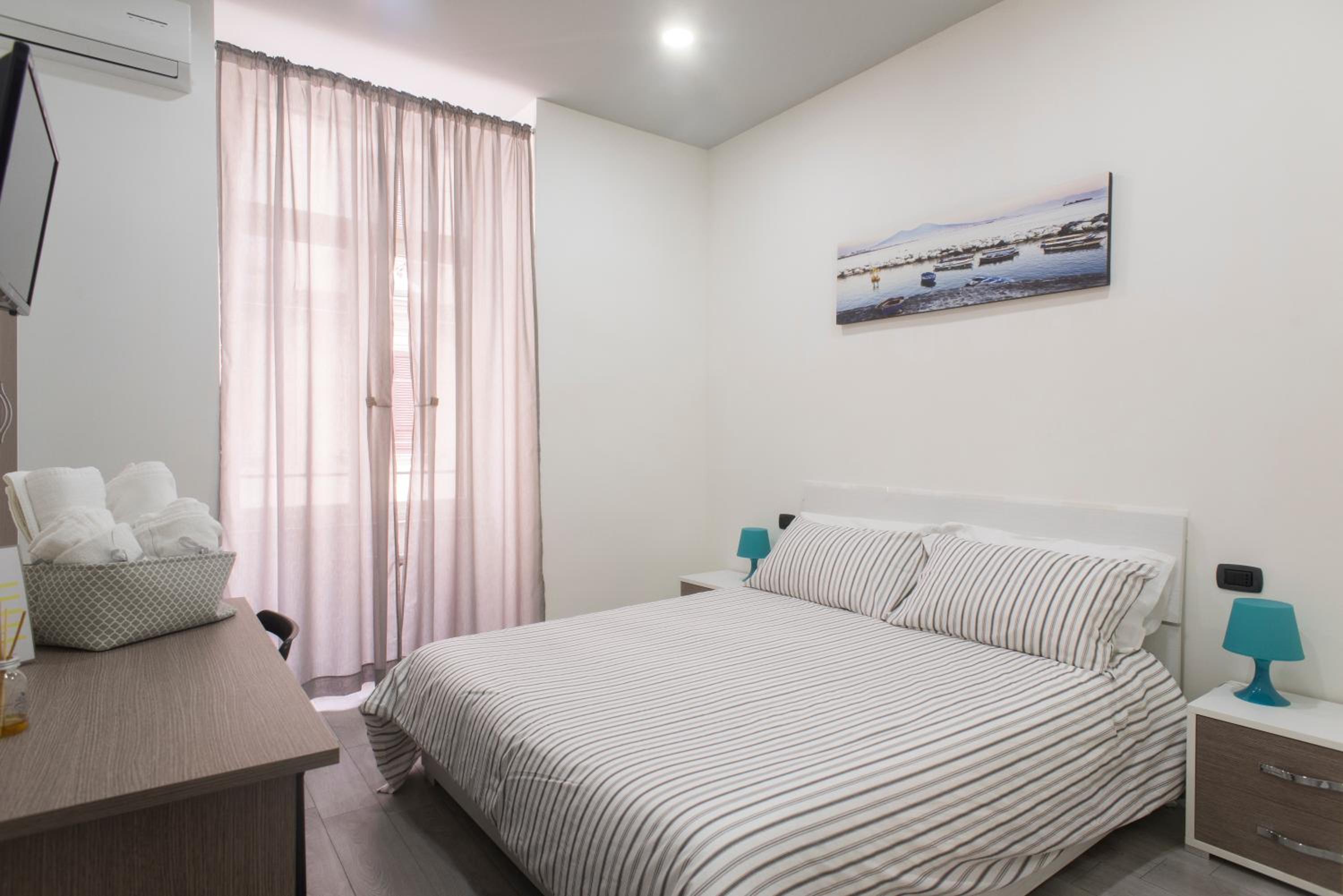 Deluxe Double Room with Shower