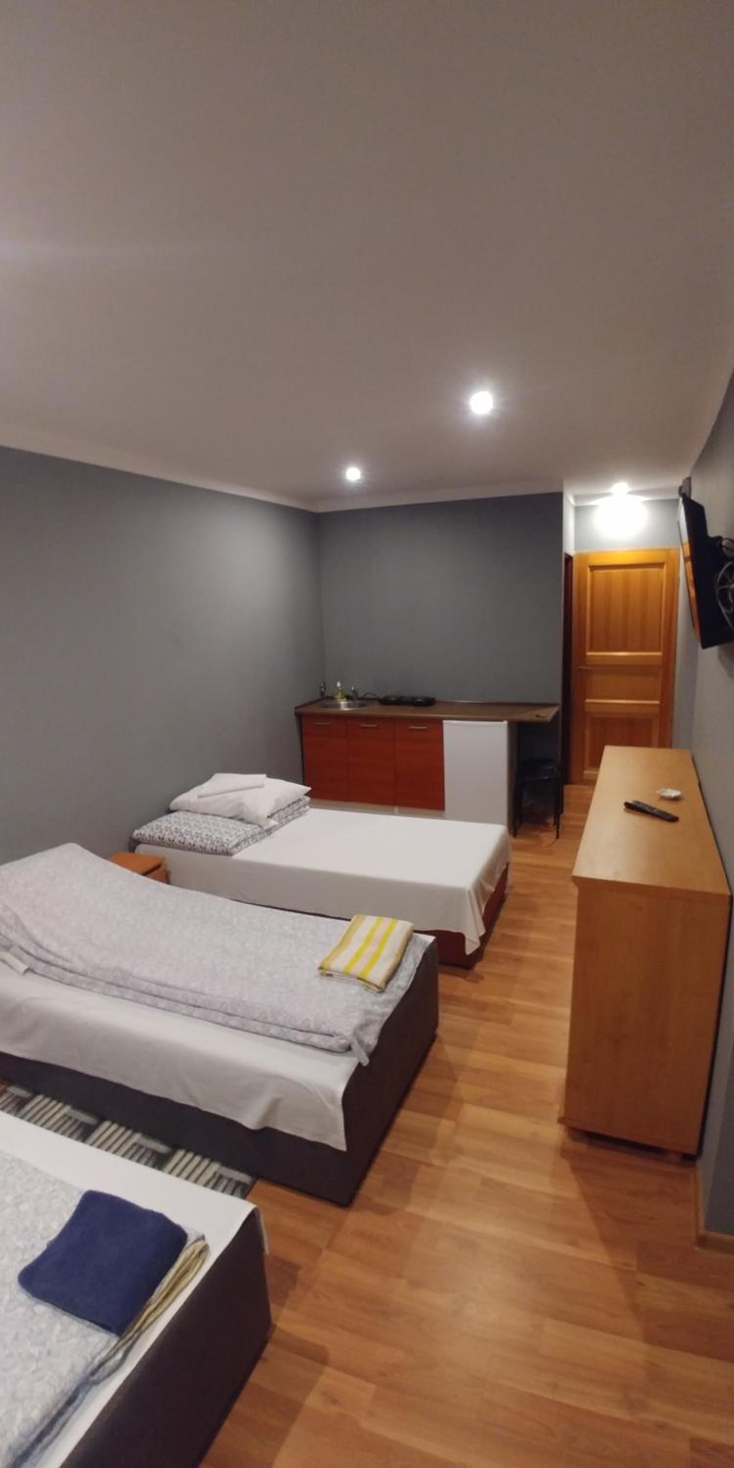 Comfort Quadruple Room - Photo 9