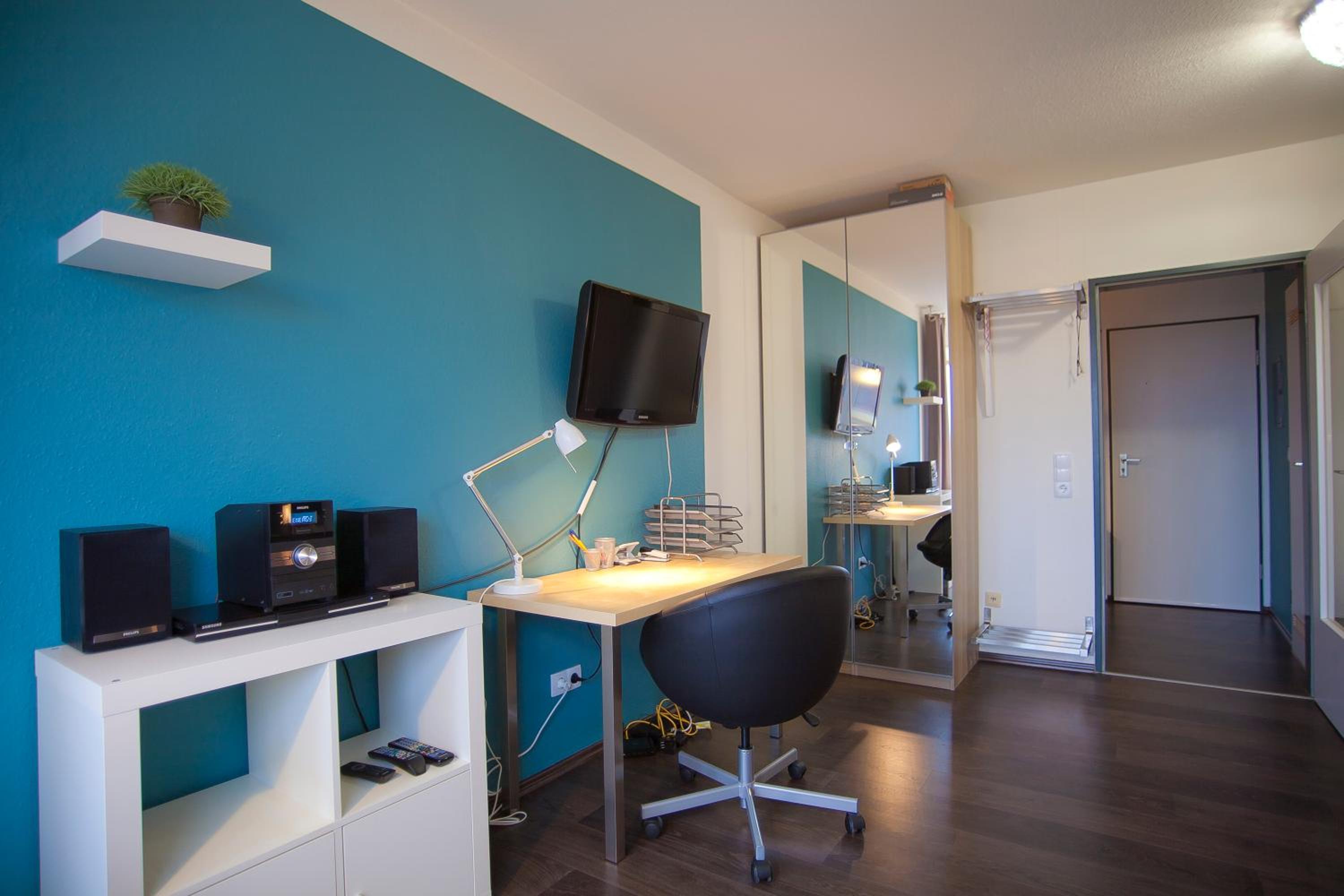 Studio Apartment photo 3