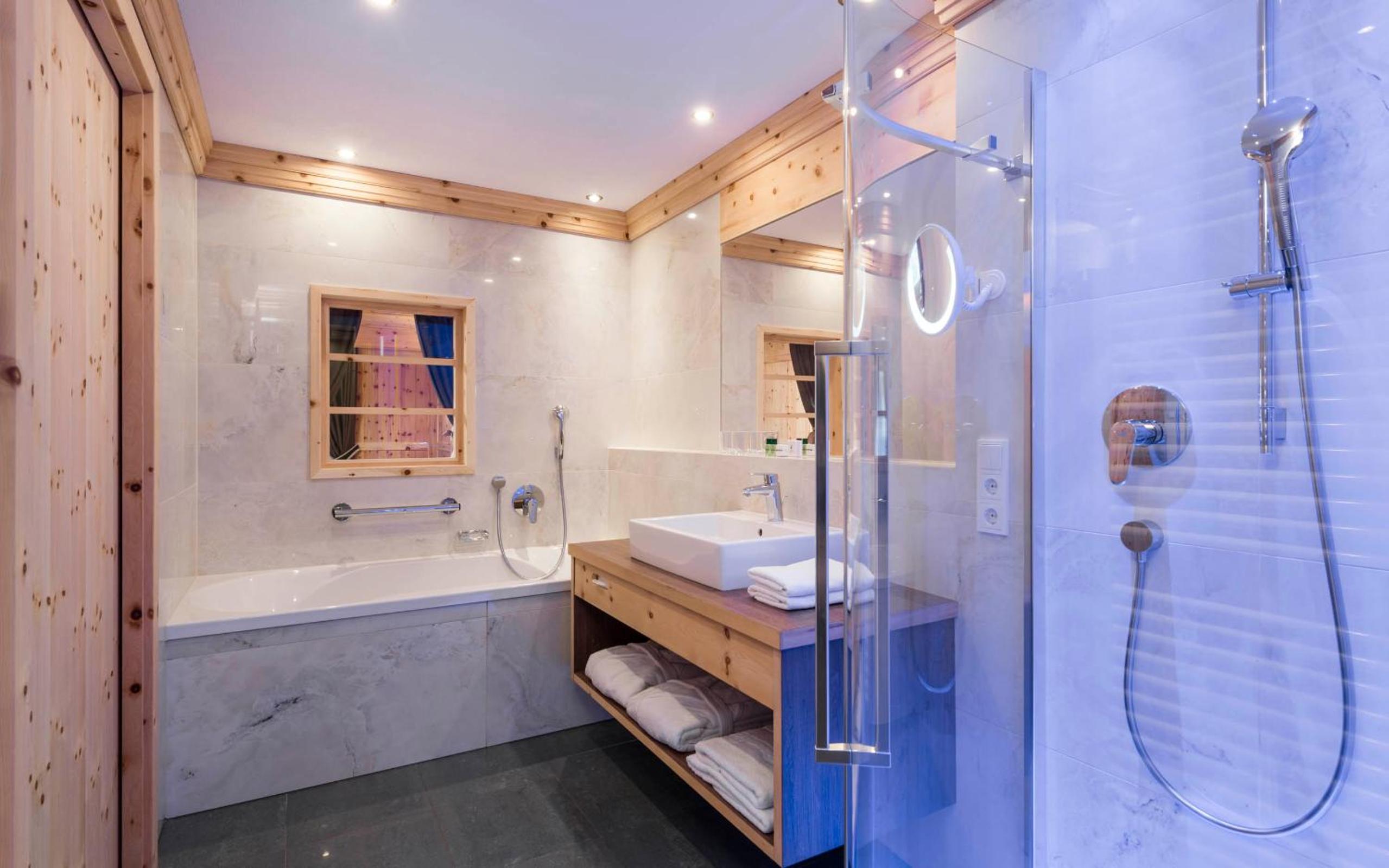 Junior Suite - Photo 9