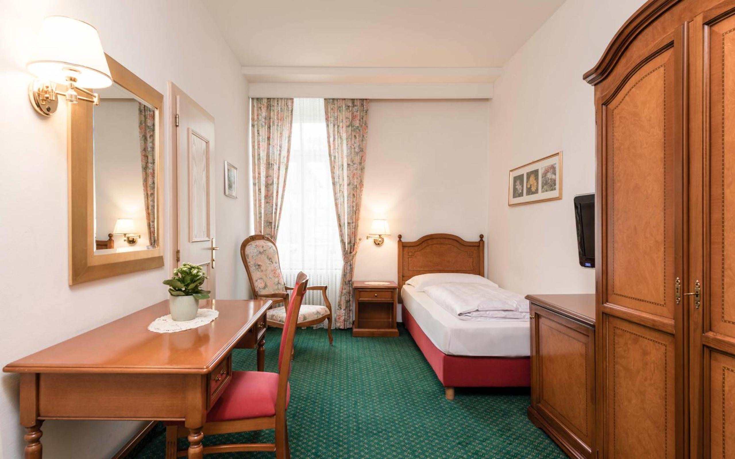 Standard Single Room