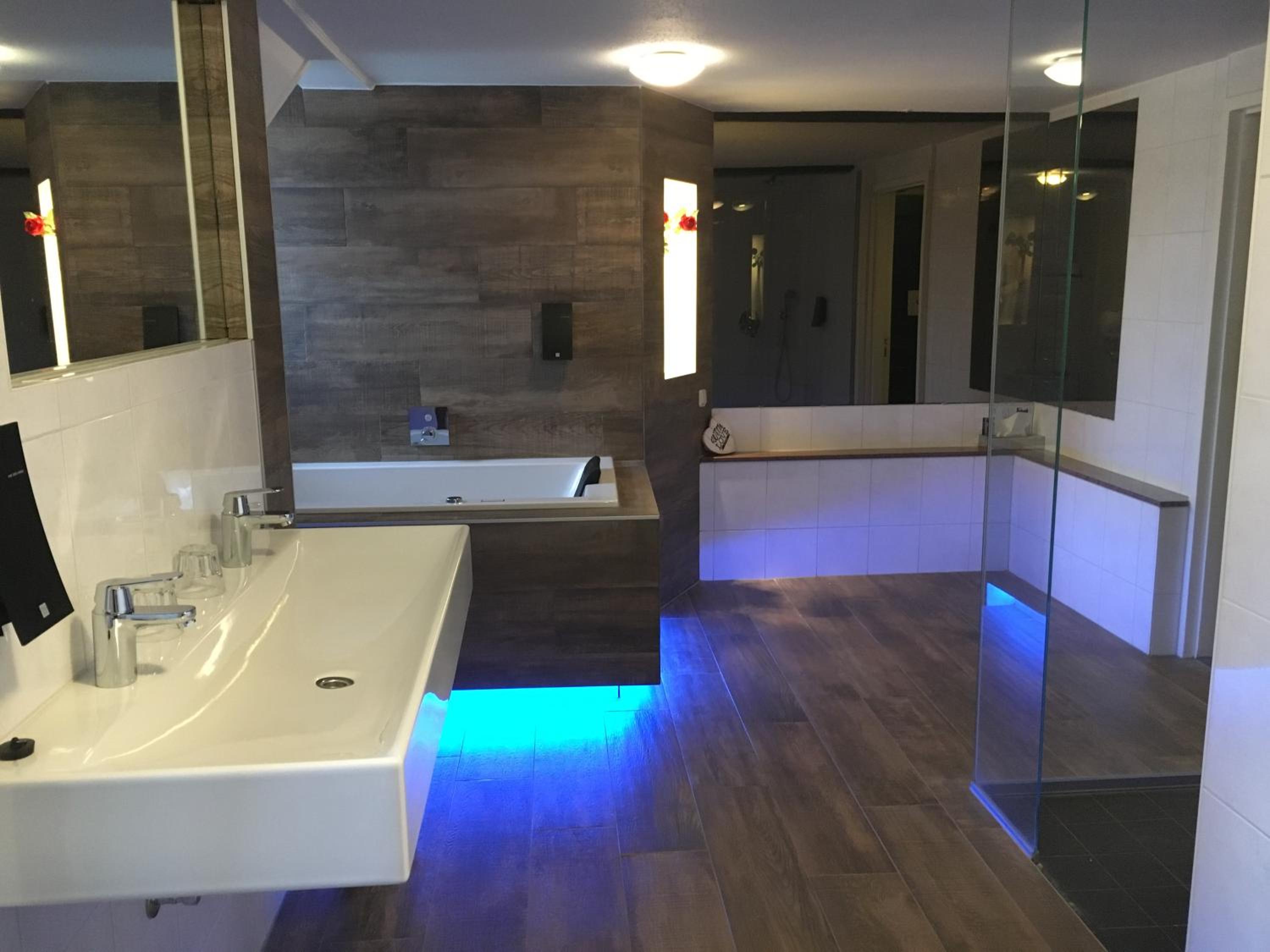 Bridal Suite photo 3