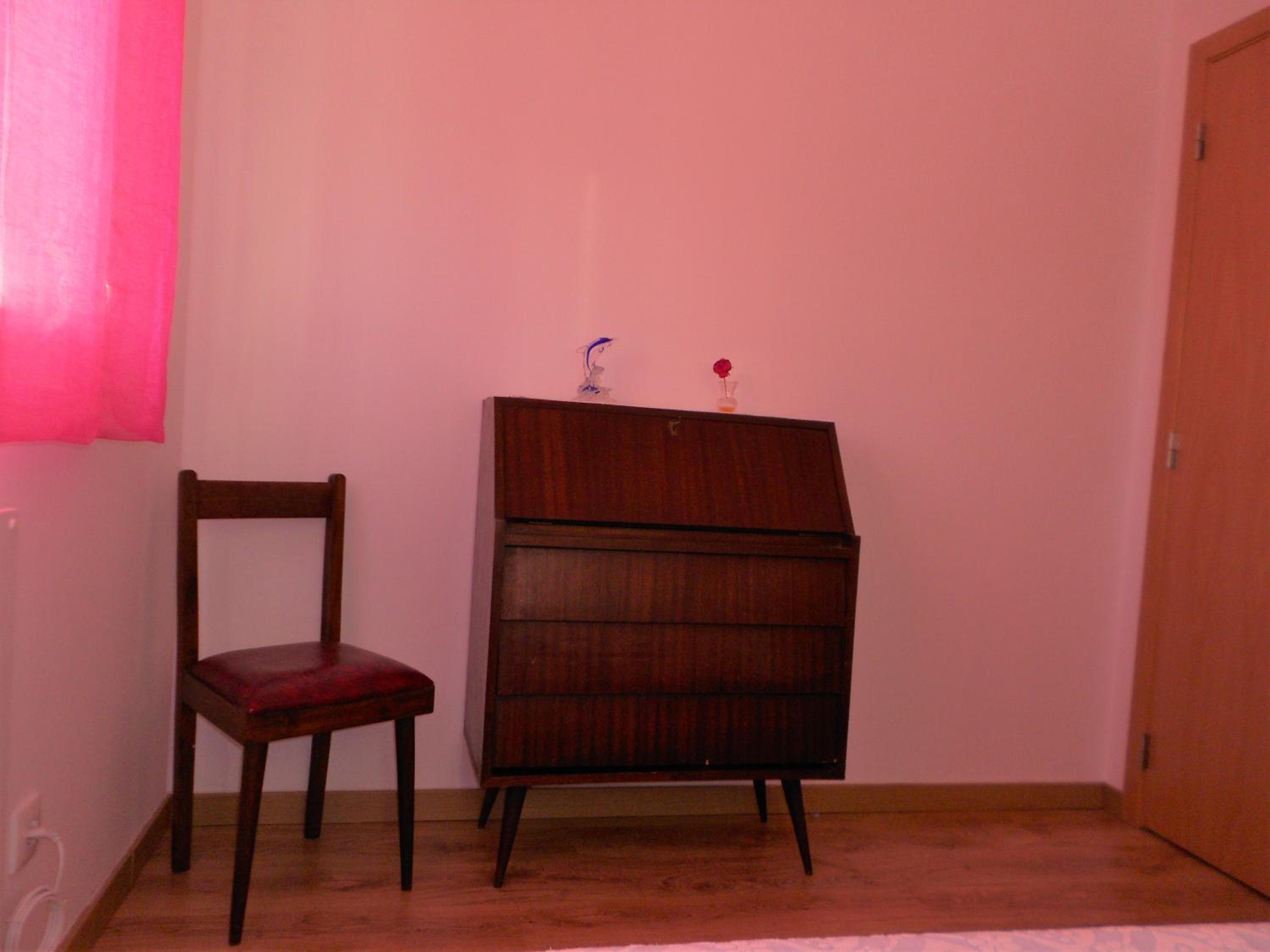 Small Single Room photo 1