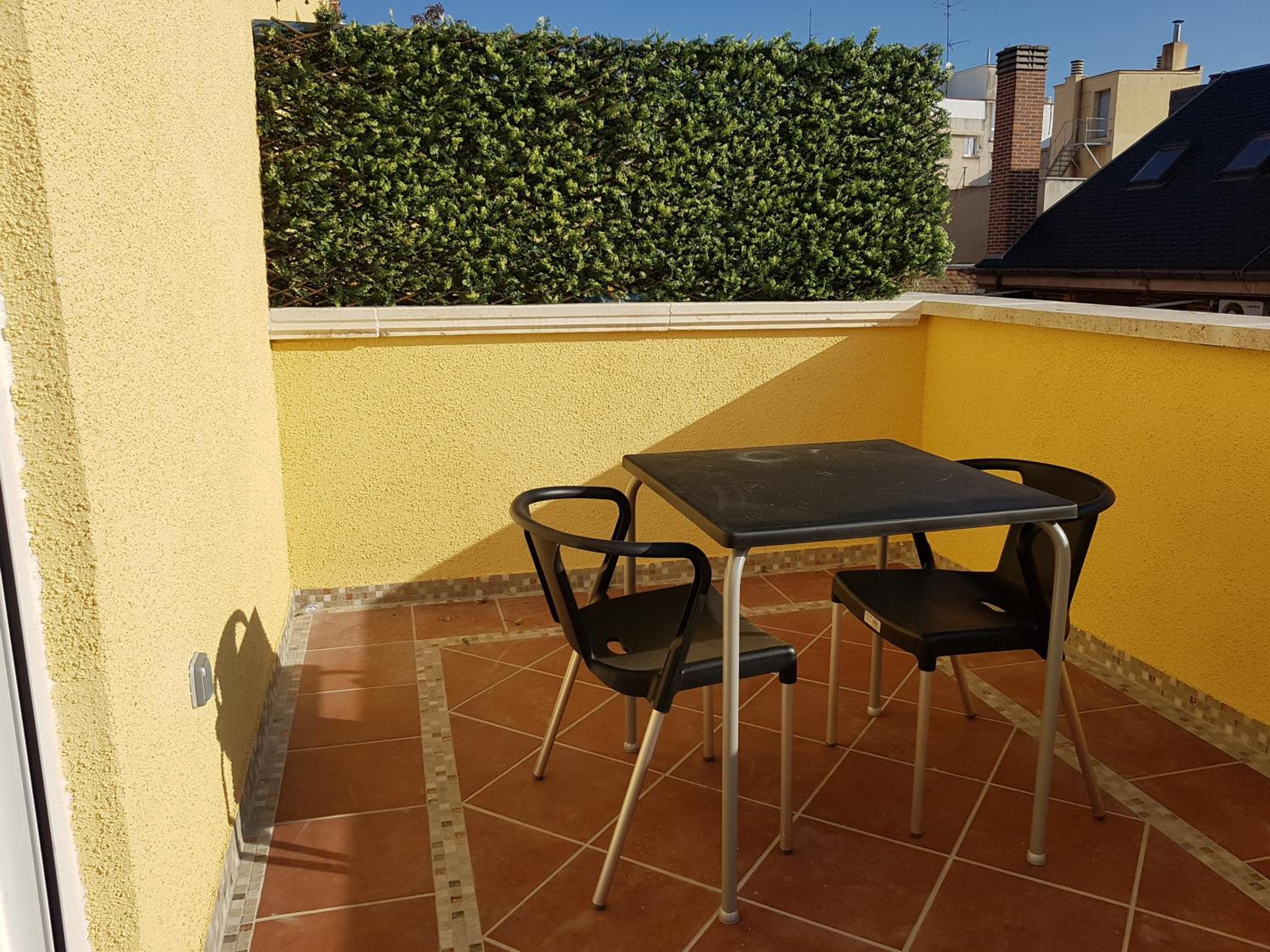 Superior Studio with Terrace - Photo 8