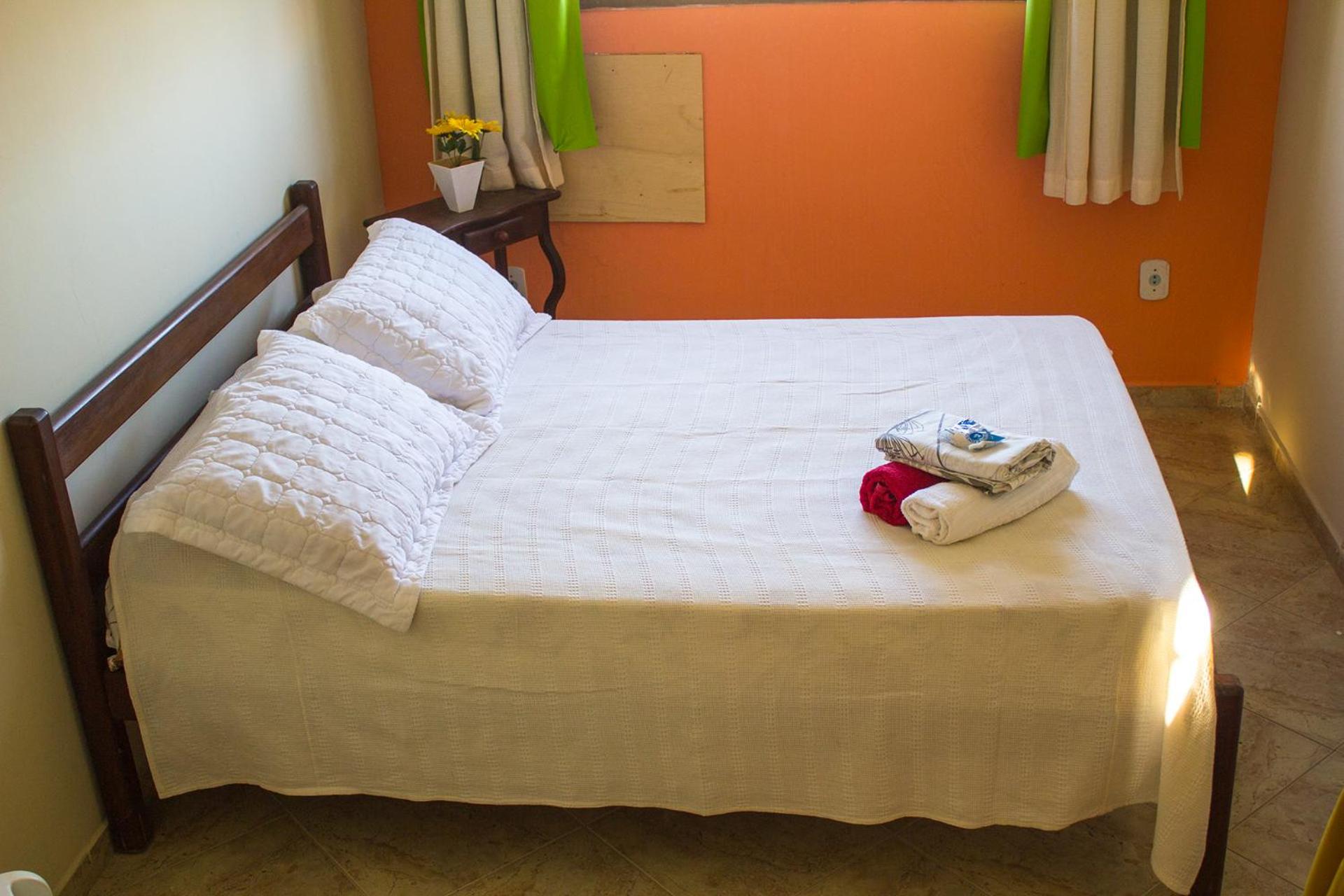 Economy Triple Room photo 2