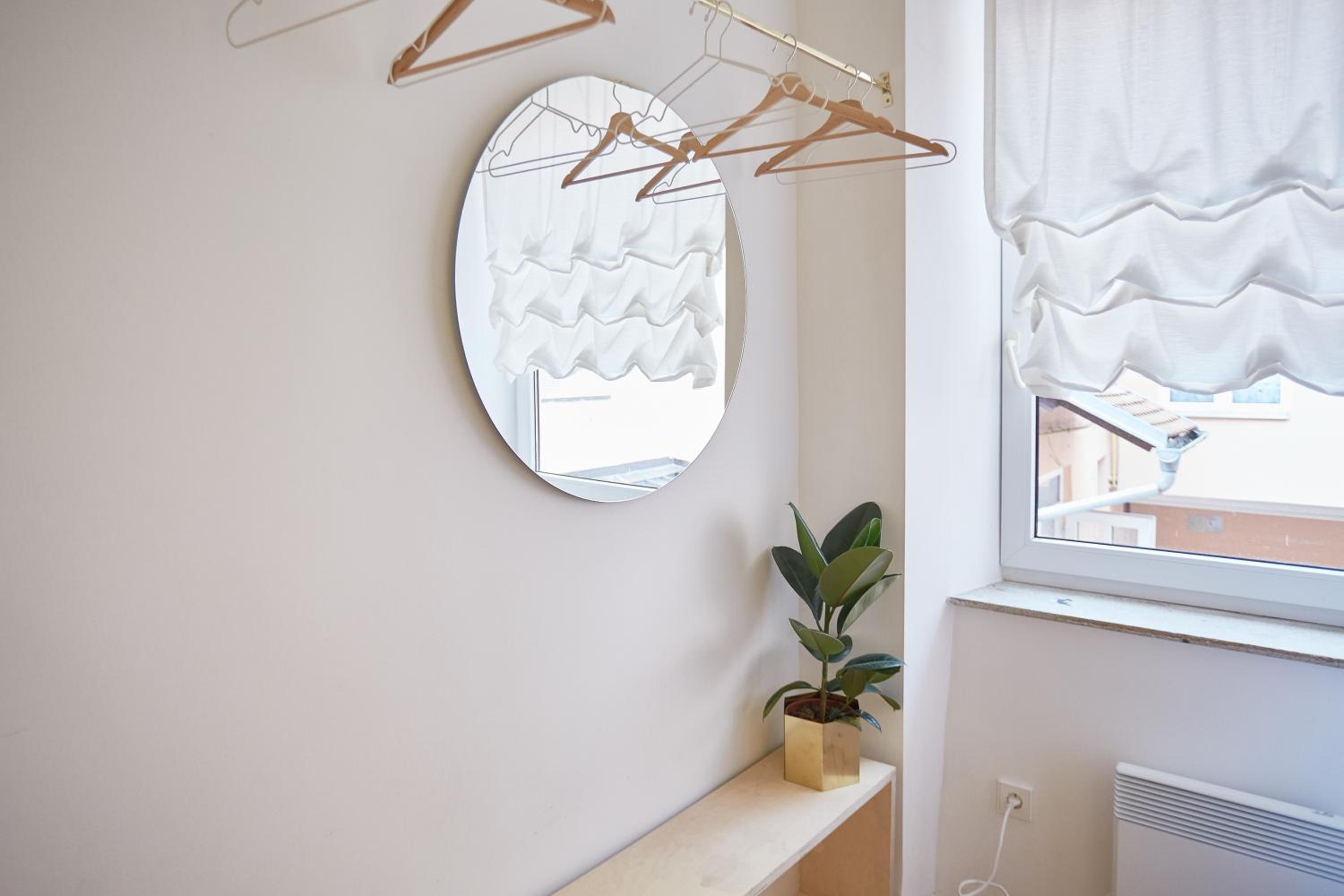 Studio Apartment - Photo 4