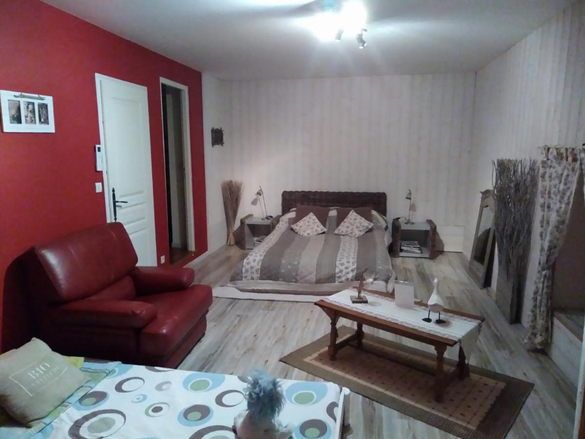 Family Room with Private Bathroom photo 3