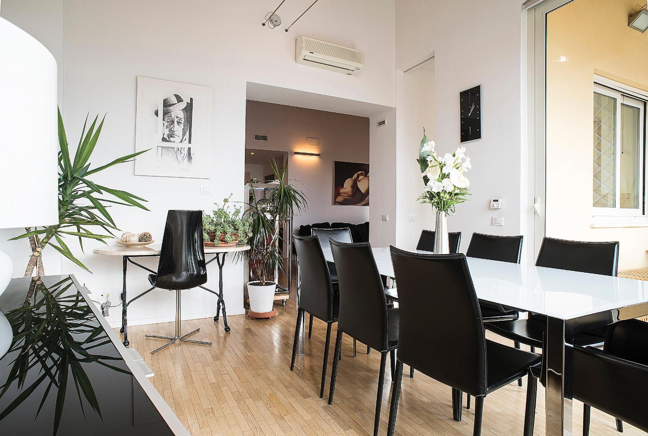 Penthouse Apartment photo 2