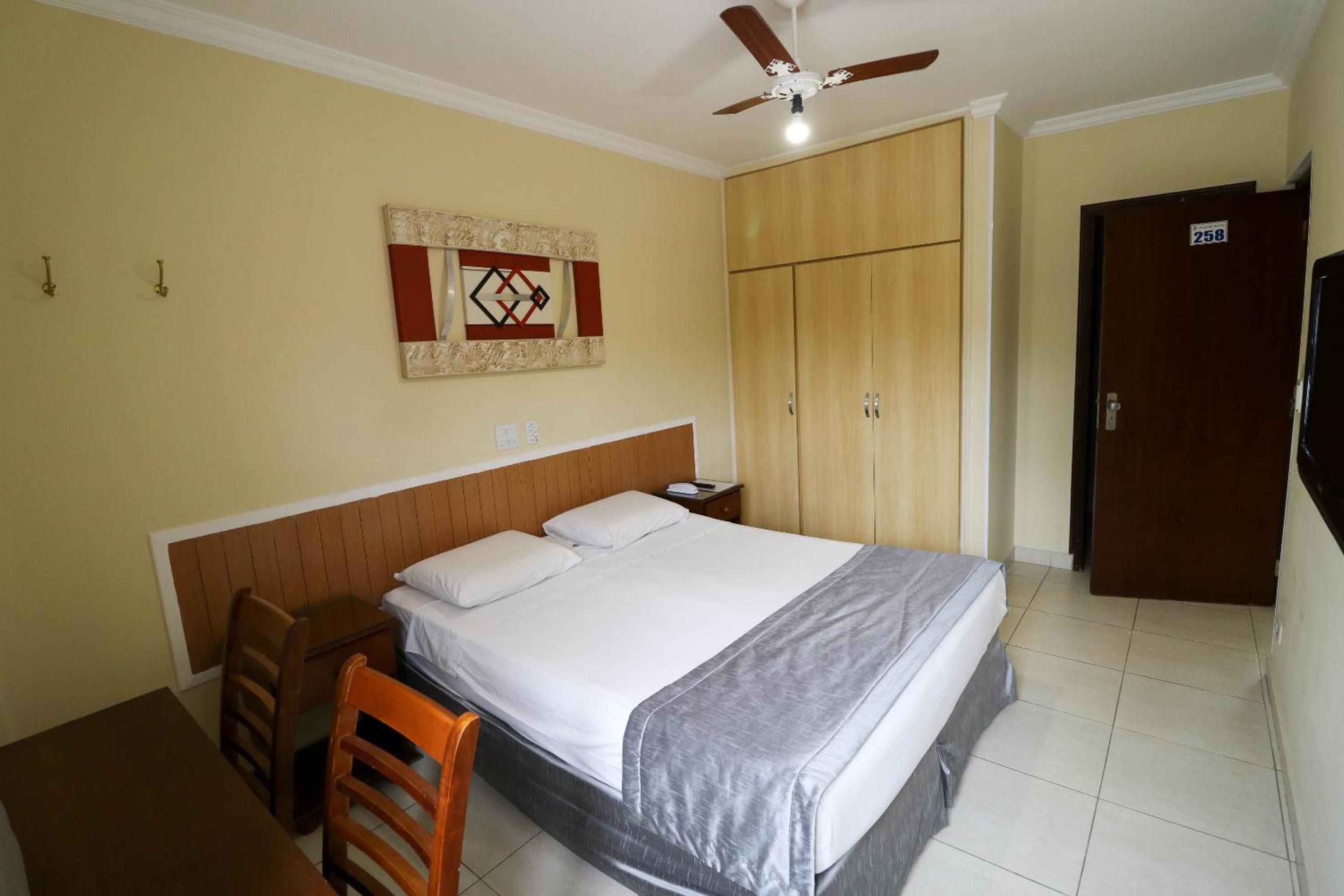 Standard Double Room photo 2