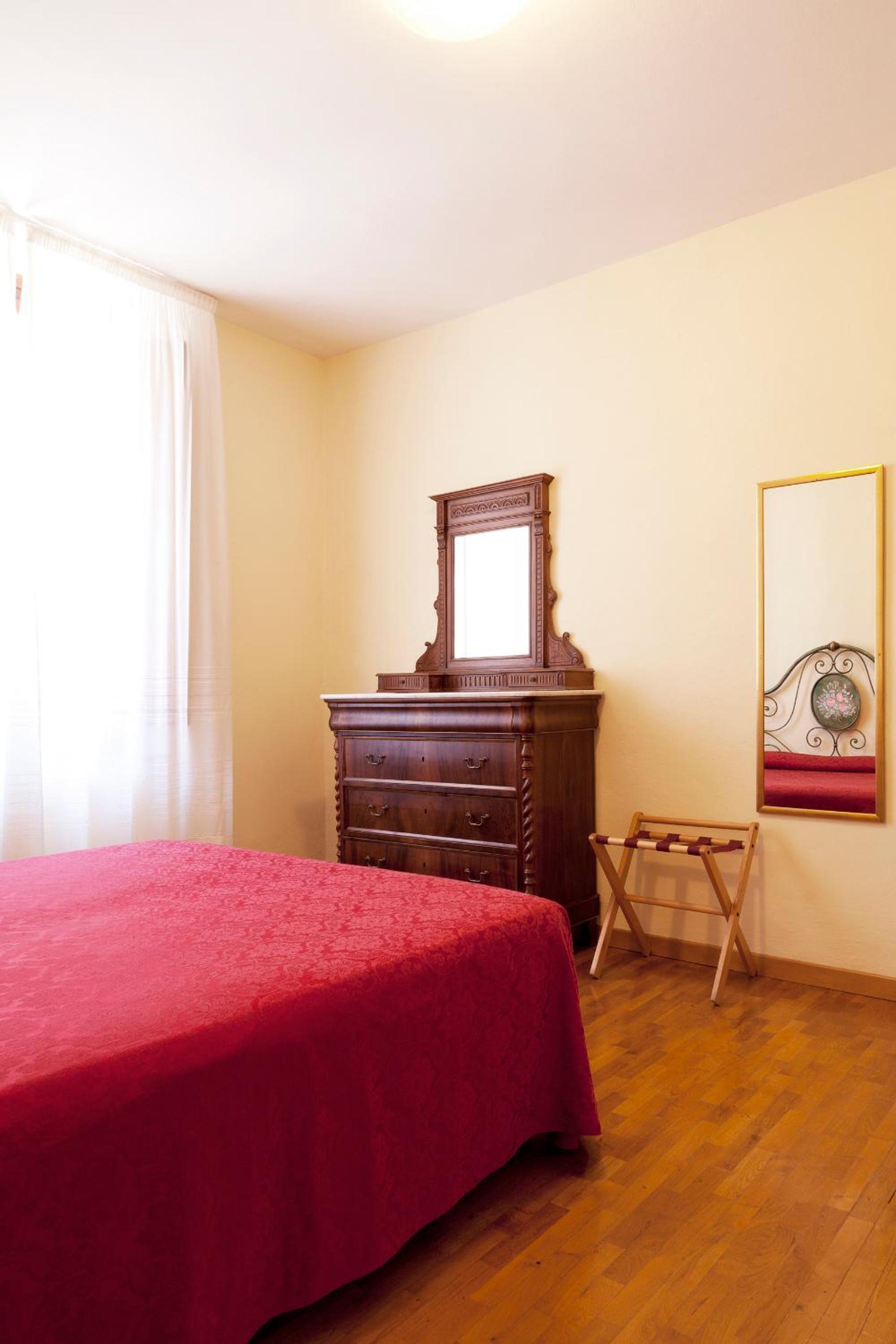 Double or Twin Room - Photo 2