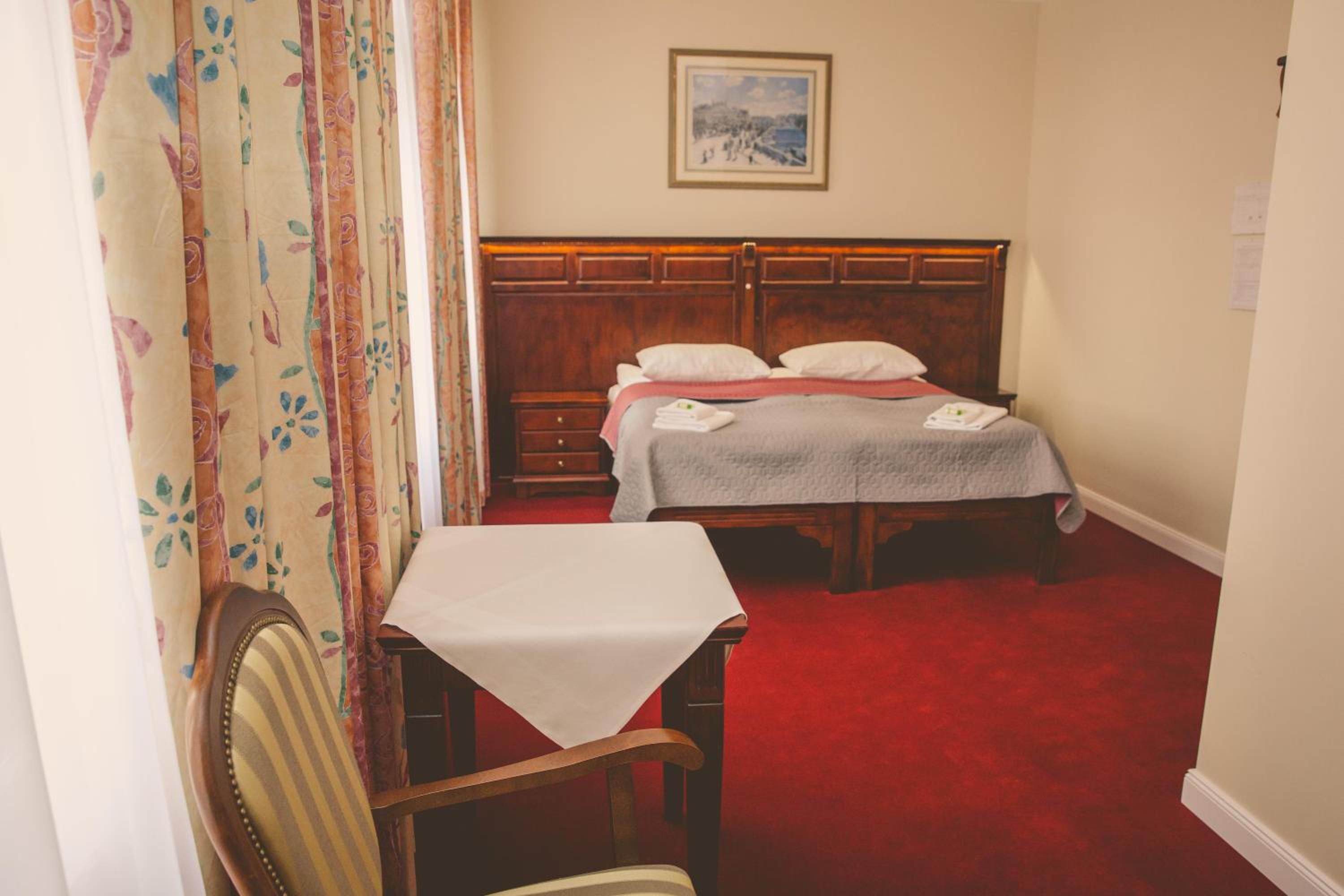 Standard Twin Room photo 3