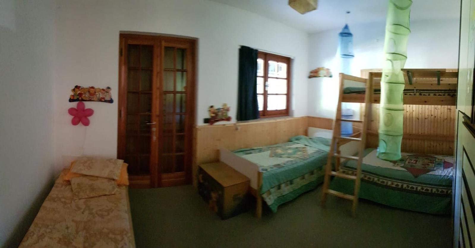 Villa photo 3