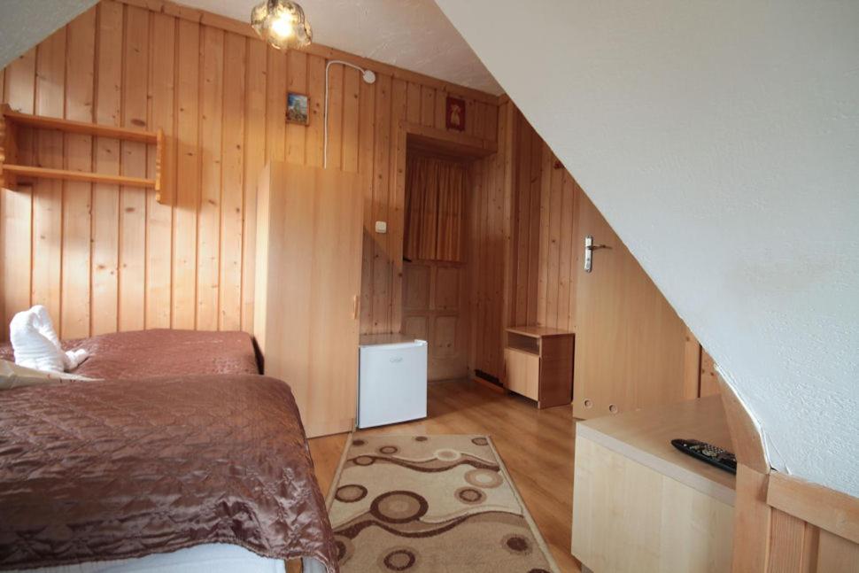 Double Room - Photo 6