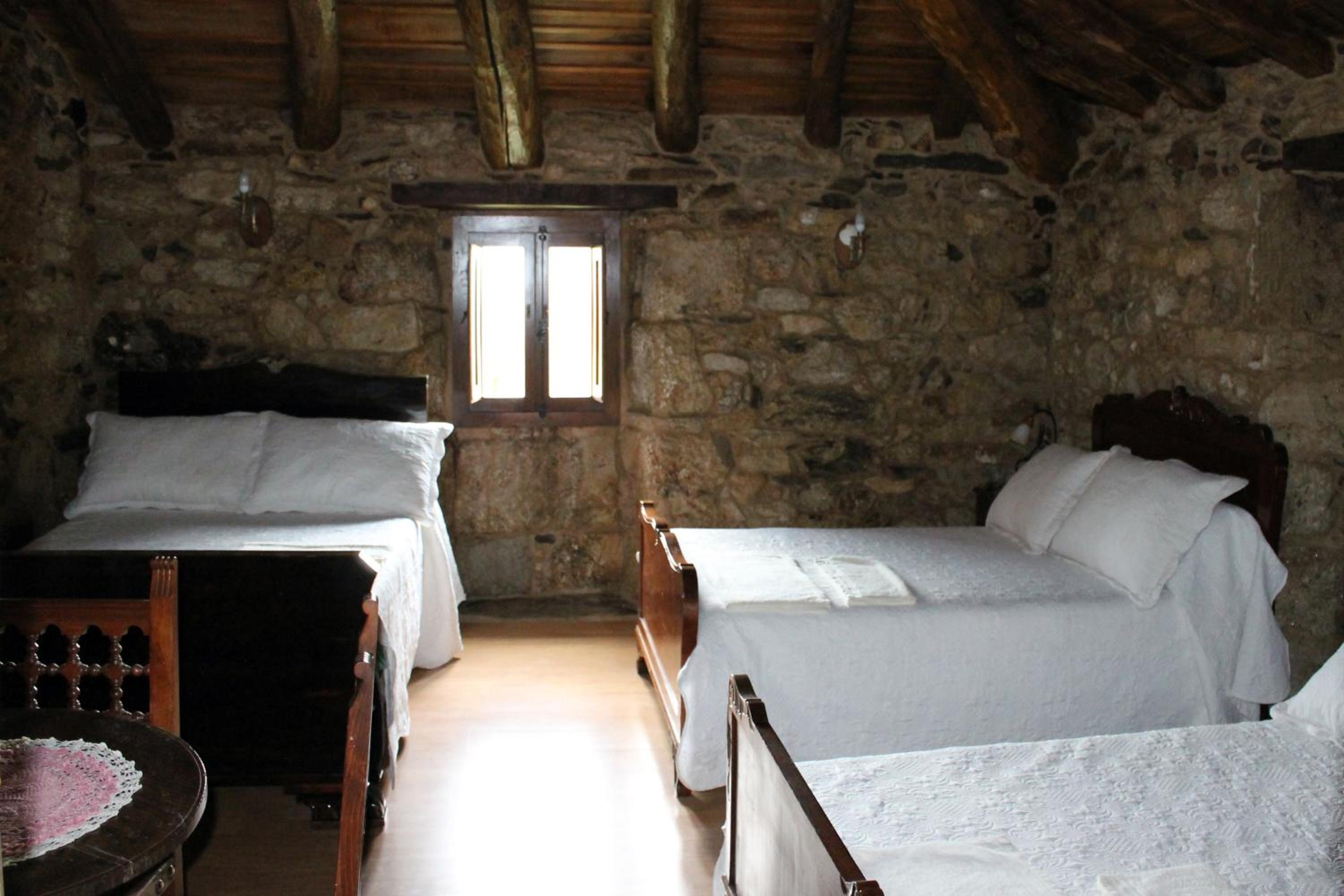 Two-Bedroom House - Photo 6
