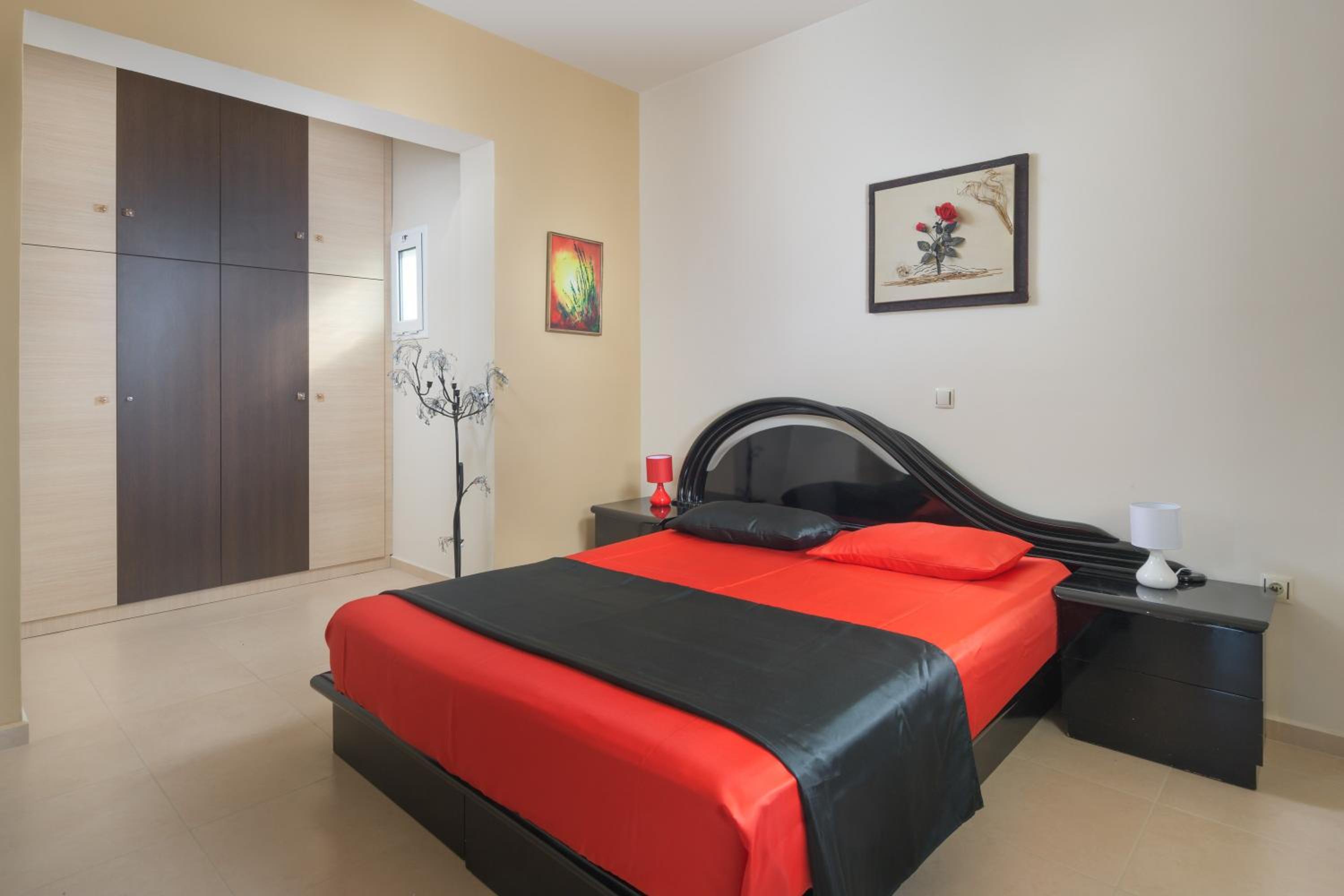 Three-Bedroom Villa photo 3