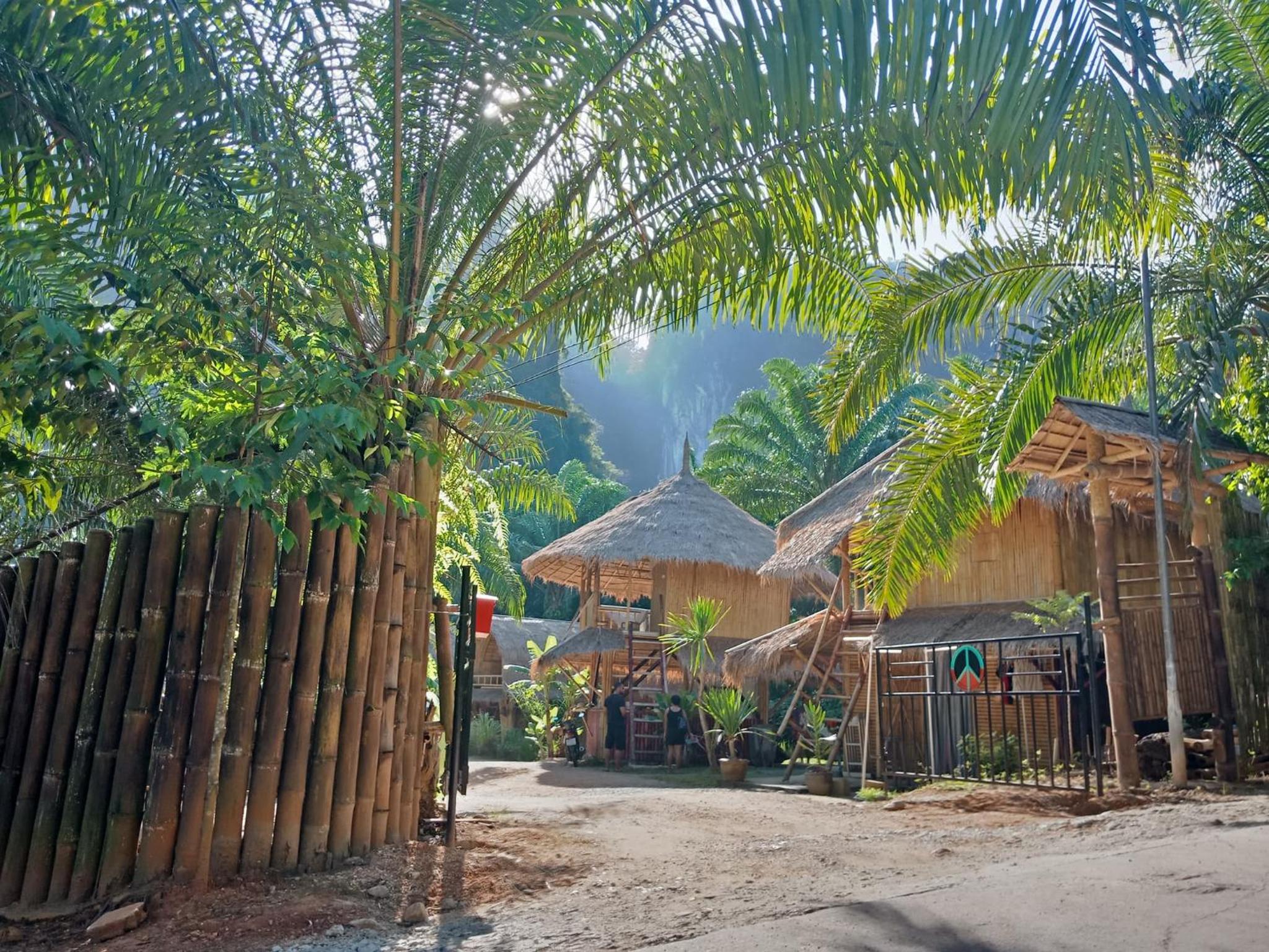 Bungalow - Water Front  photo 2