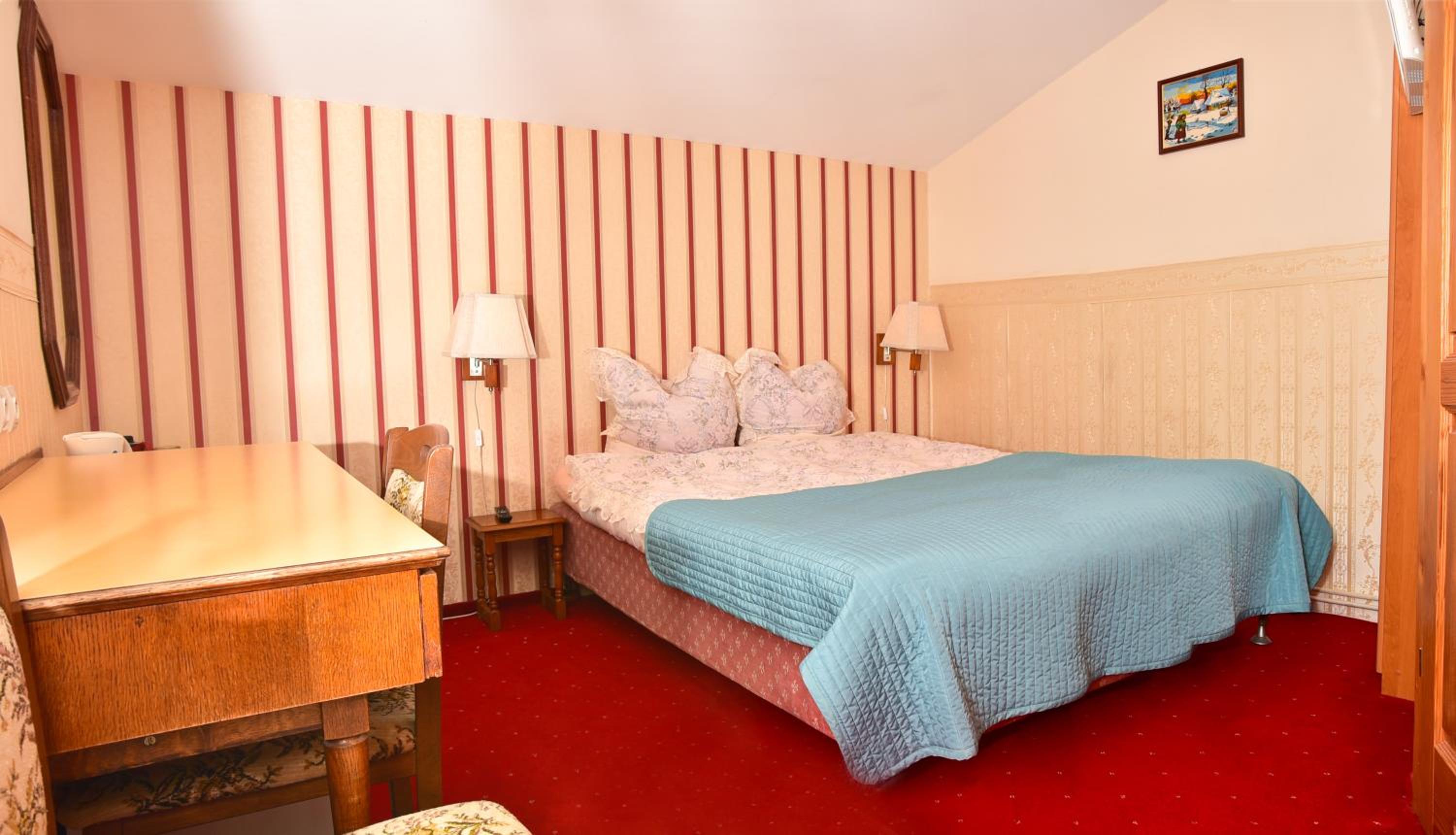 Double Room with Mountain View - Photo 1