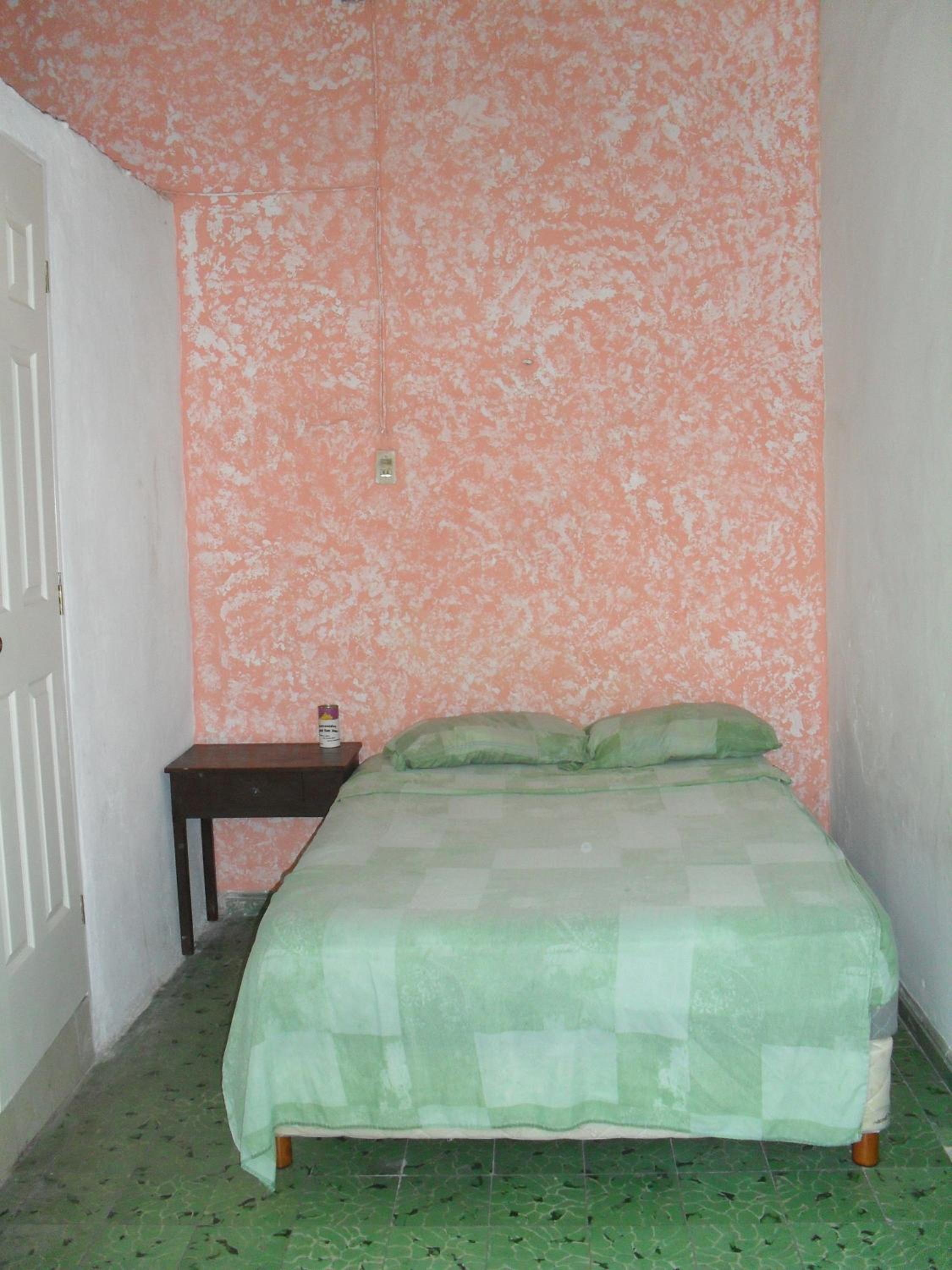 Basic Double Room with Fan - Photo 1