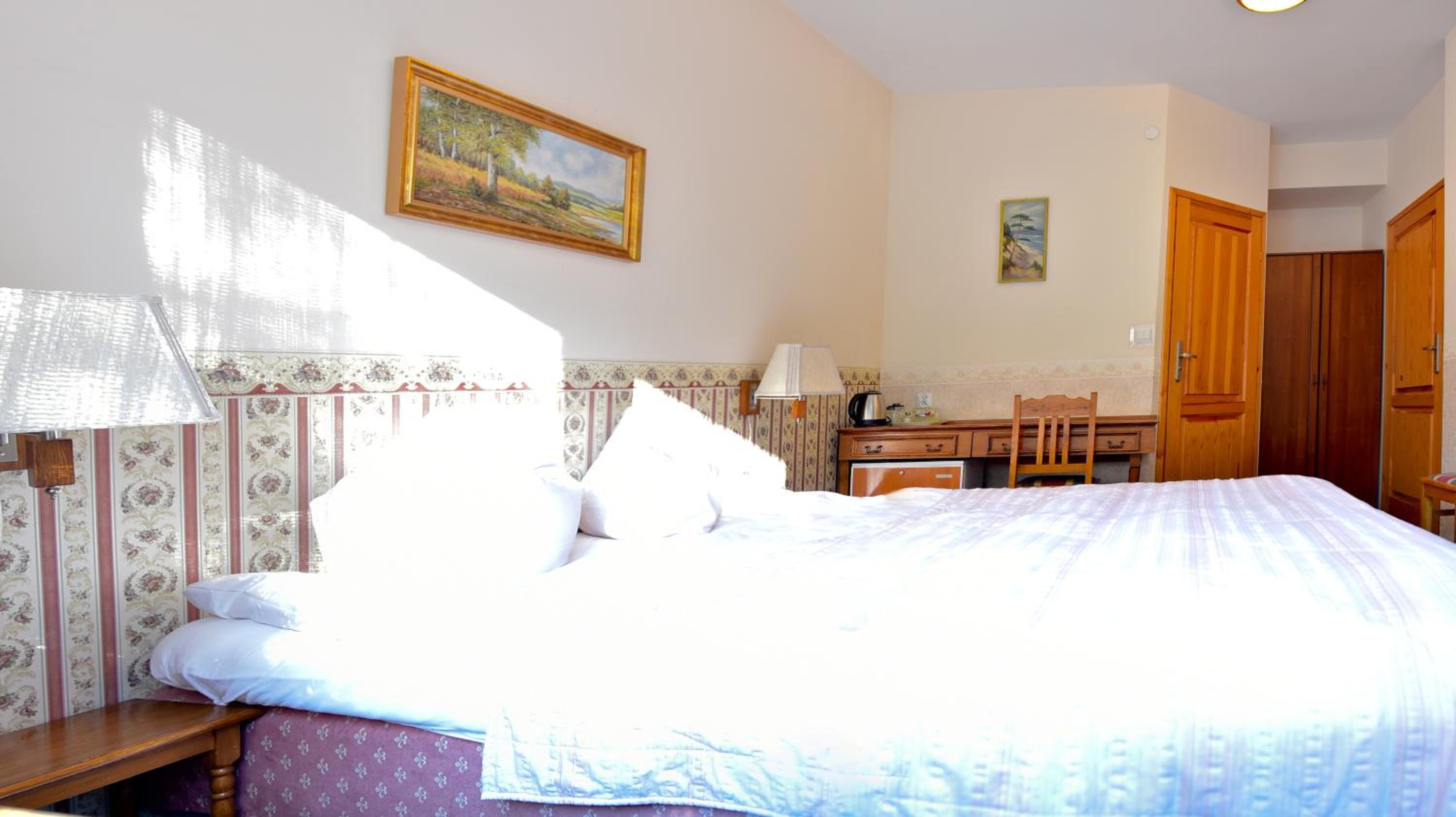 Double Room with Terrace - Photo 3