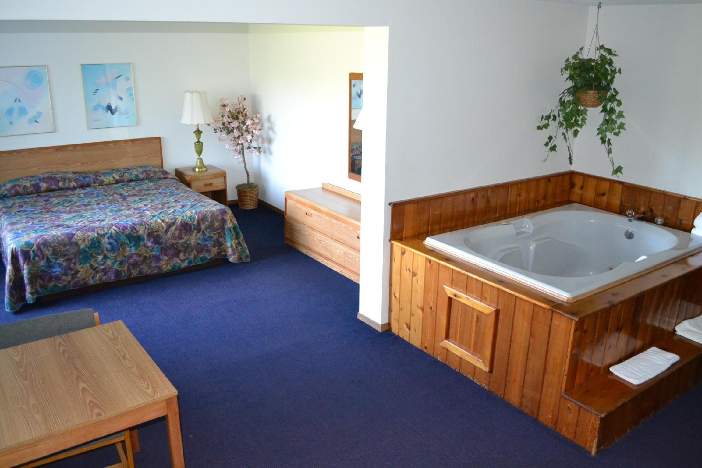 King Studio with Spa Bath - Photo 6