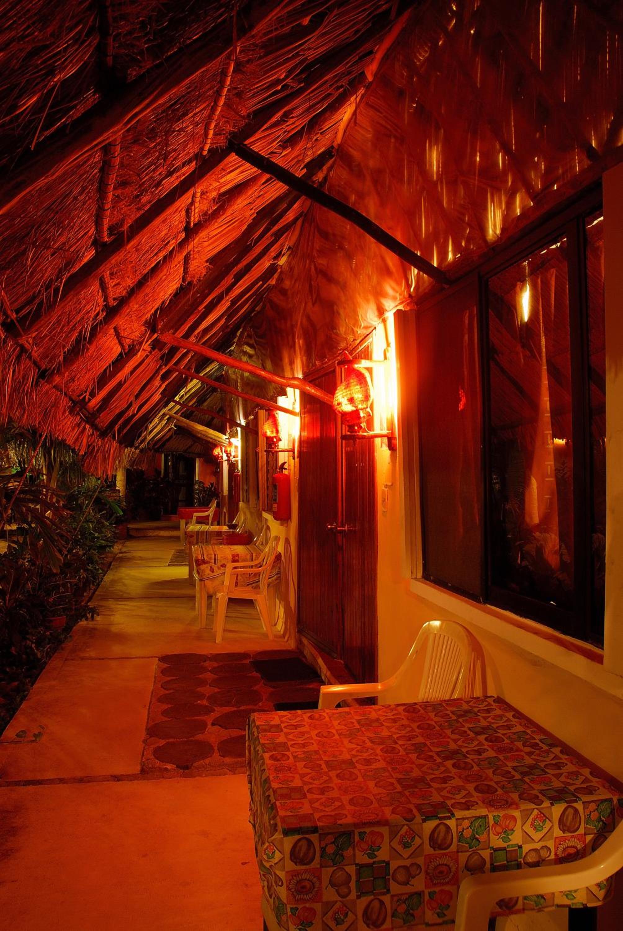 Double Room - Photo 10