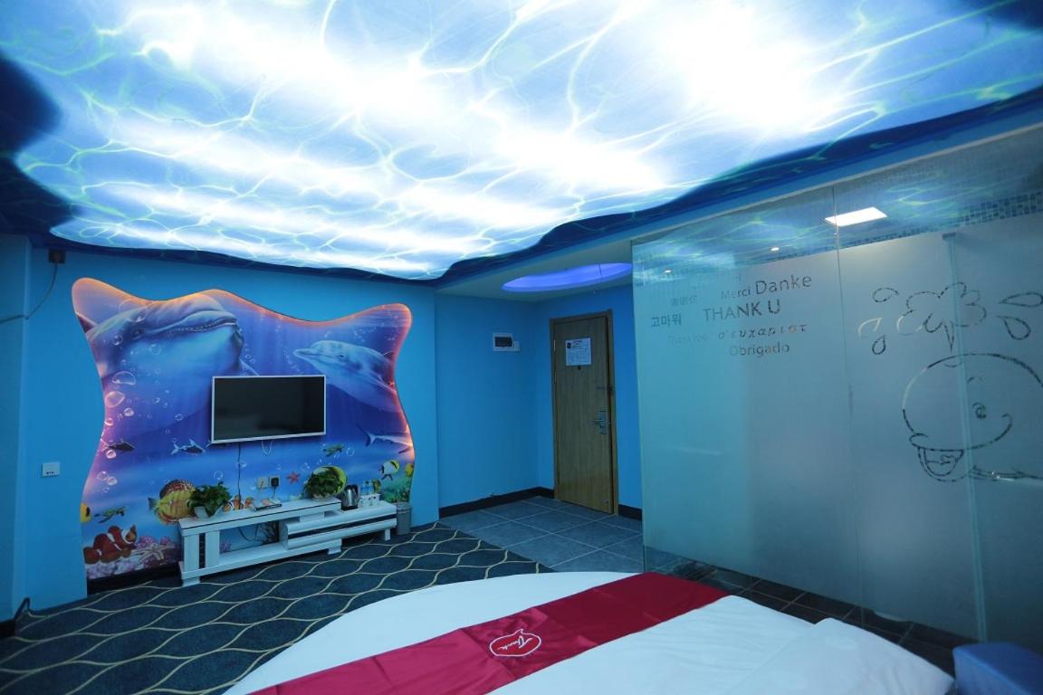 Mainland Chinese Citizens - Flavour Round Bed Room photo 1