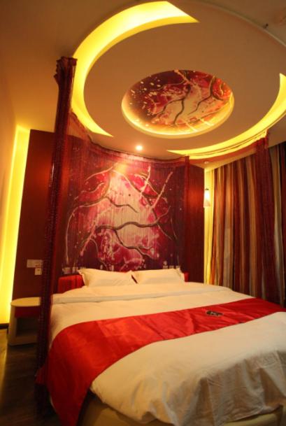 Mainland Chinese Citizens - Flavour Round Bed Room photo 1