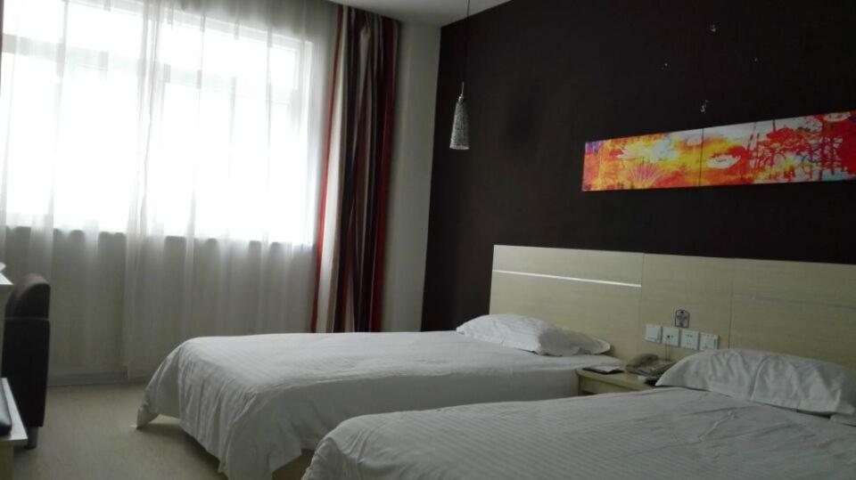 Mainland Chinese Citizens - Standard Twin Room photo 1