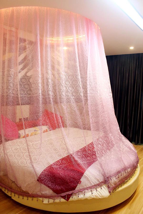 Flavor Round Bed Room photo 1