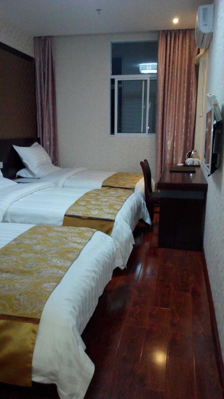 Mainland Chinese Citizens - Standard Triple Room photo 1