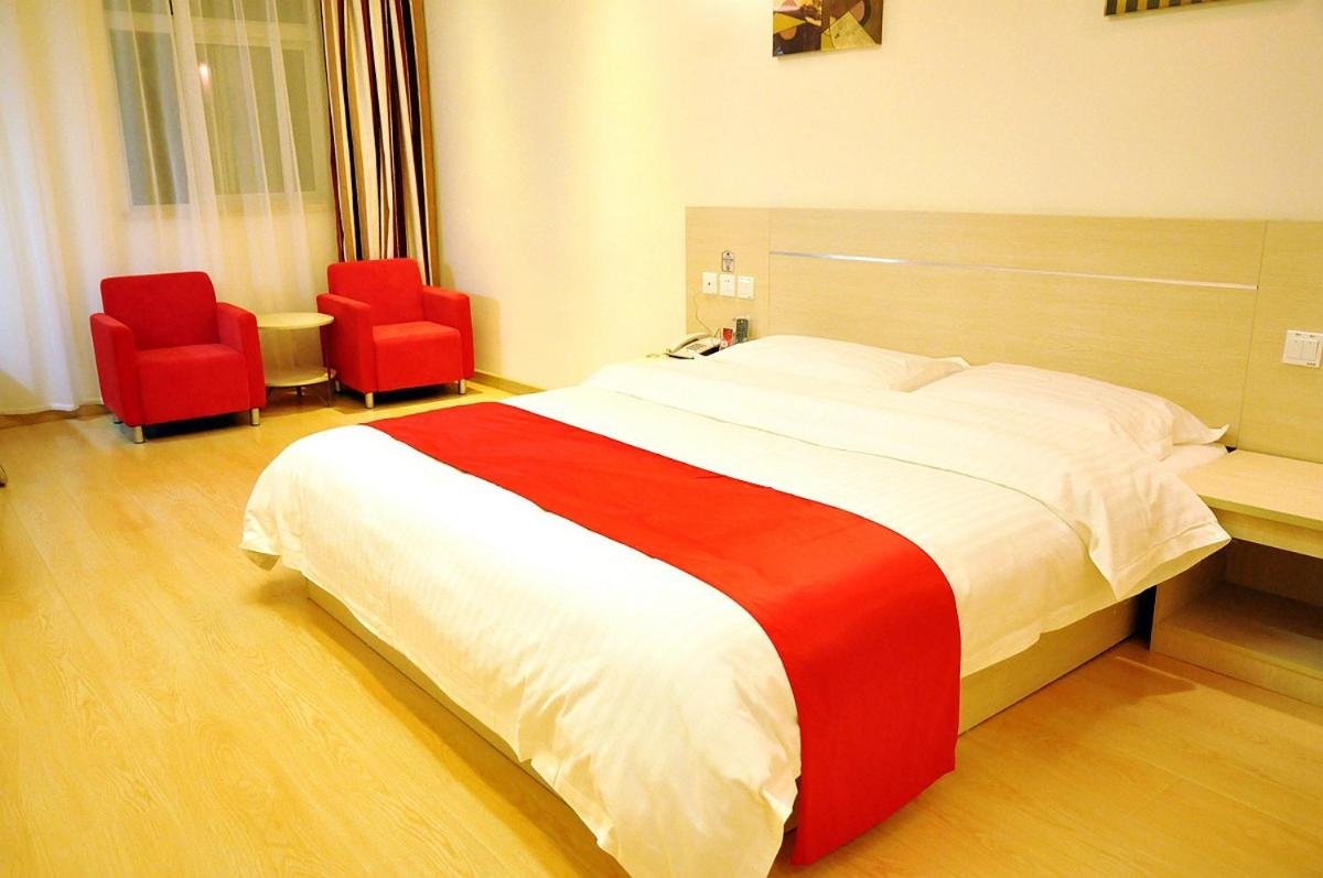 Mainland Chinese Citizens - Casual Room With Mahjong photo 1