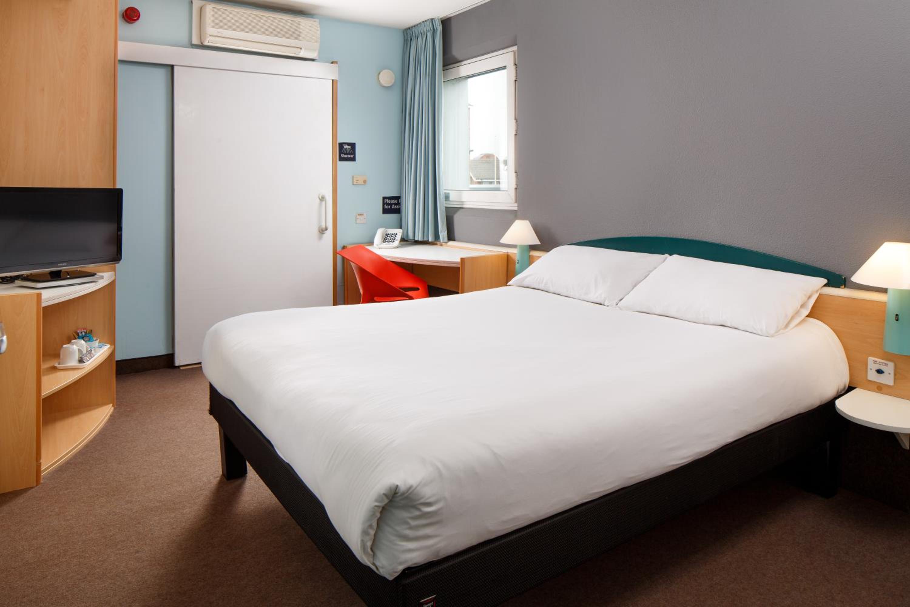 Double Room - Photo 6