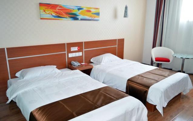 Mainland Chinese Citizens - Standard Twin Room photo 2
