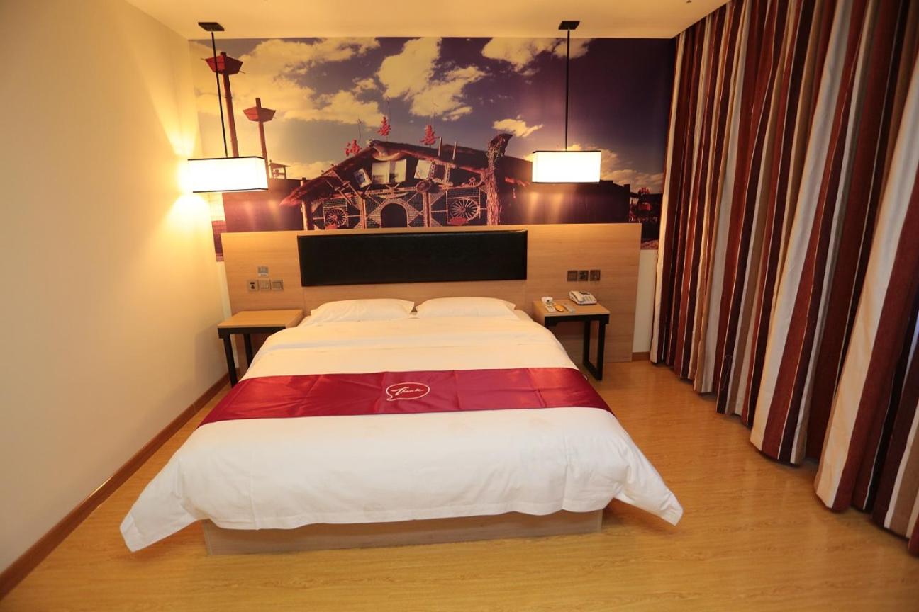 Mainland Chinese Citizens - Business Large Suite photo 1