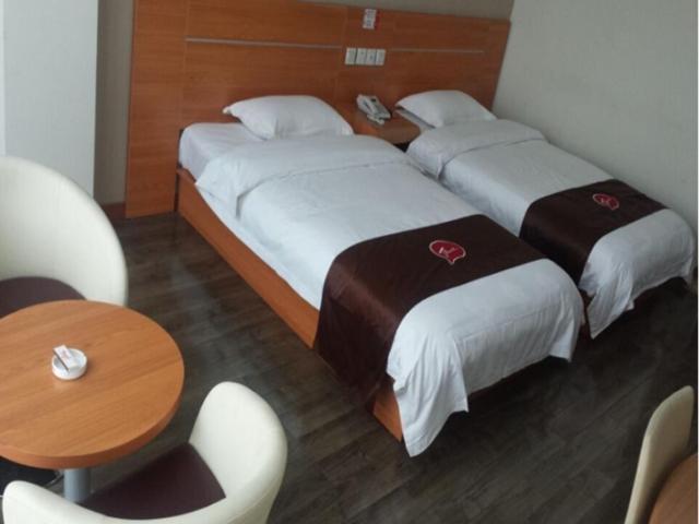 Mainland Chinese Citizens - Standard Twin Room - Photo 2