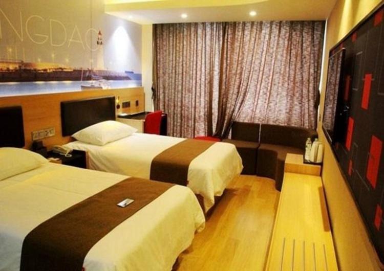 Budget Twin Room photo 2