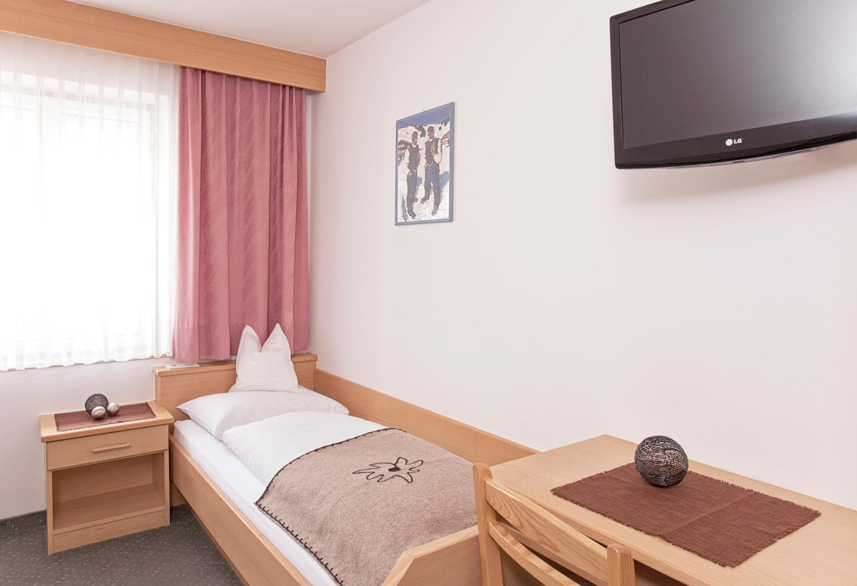 Single Room photo 1