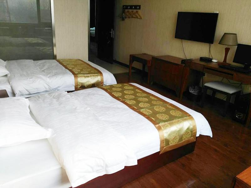 Mainland Chinese Citizens - Standard Twin Room photo 2