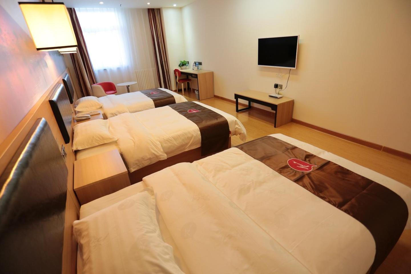 Mainland Chinese Citizens - Standard Triple Room photo 2