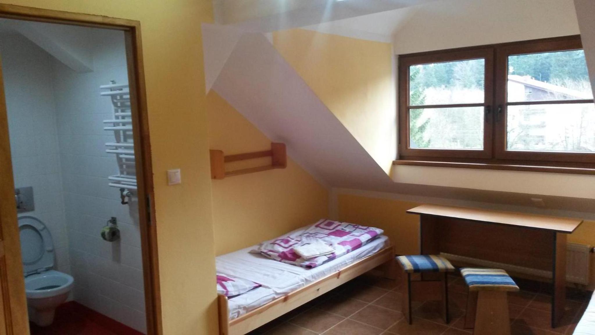Quadruple Room - Photo 18