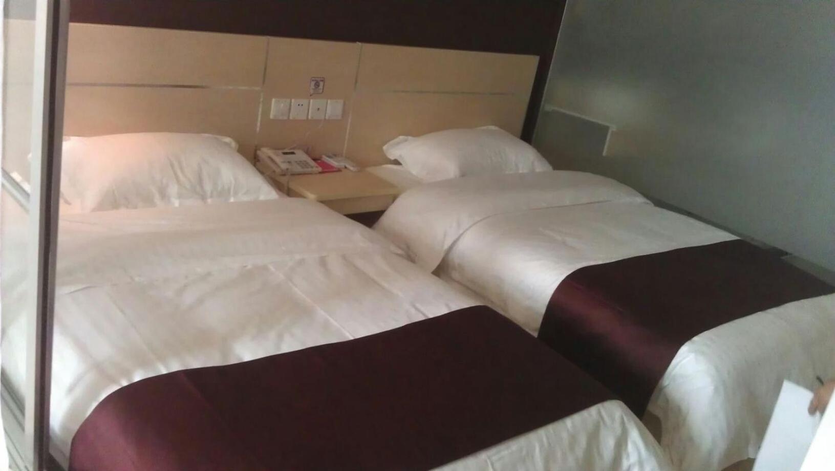 Mainland Chinese Citizens - Standard Twin Room photo 1