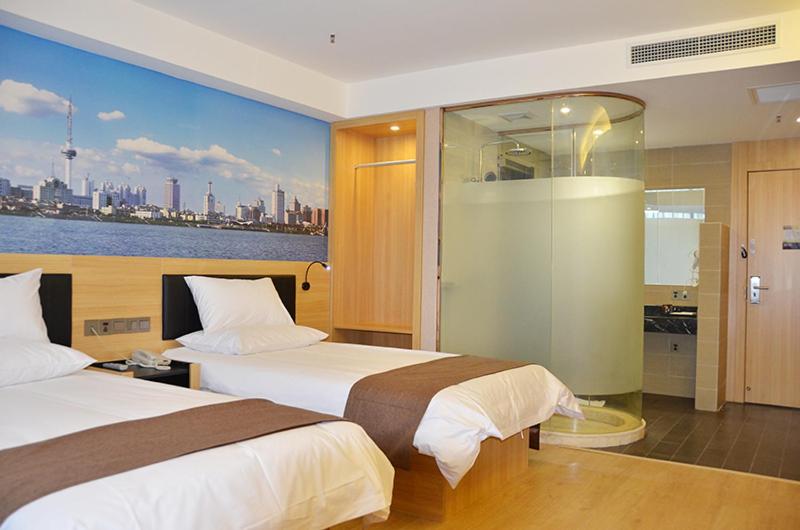 Mainland Chinese Citizens - Select Twin Room photo 1