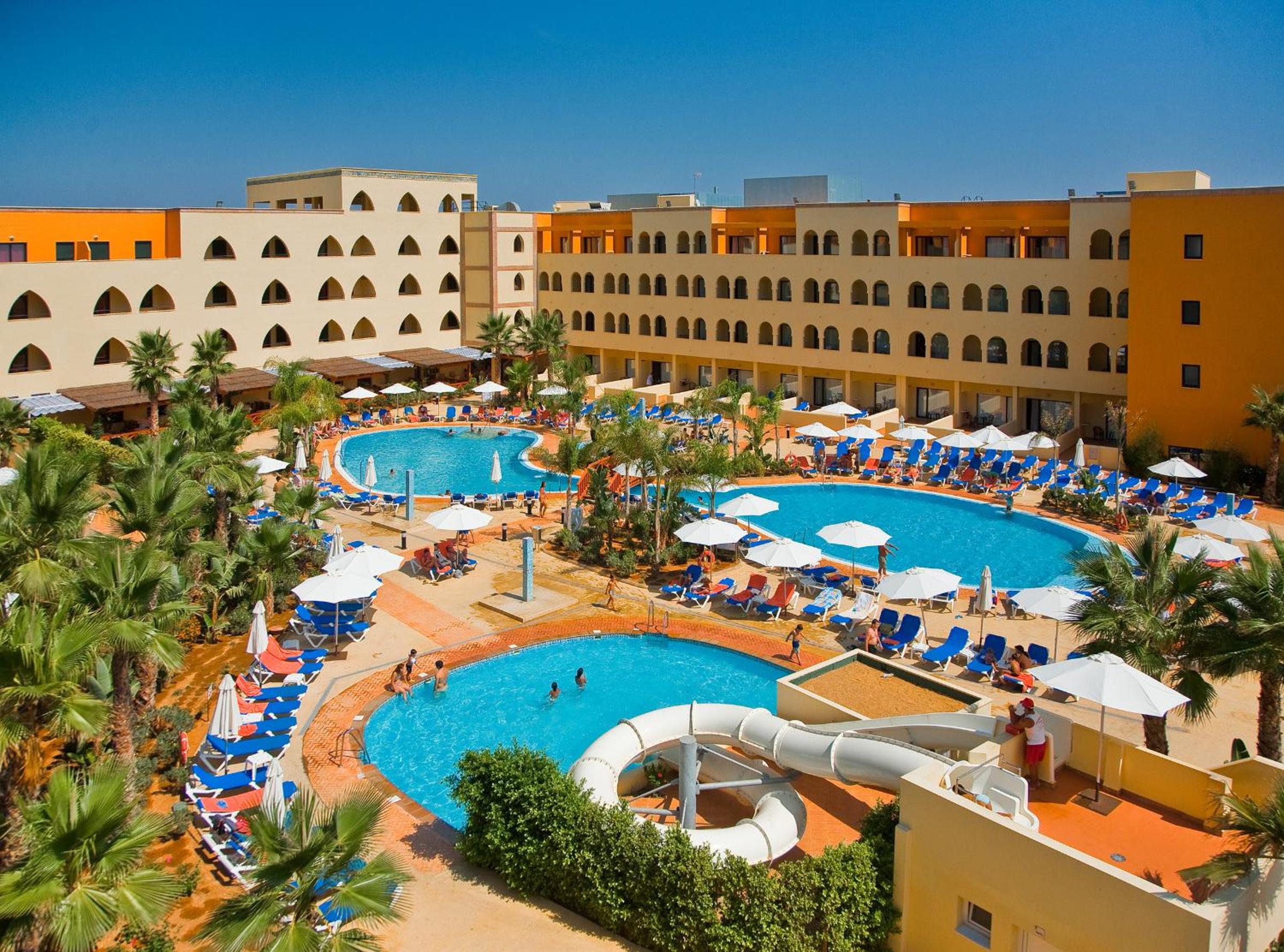 Double or Twin Room (2 Adults + 2 Children)