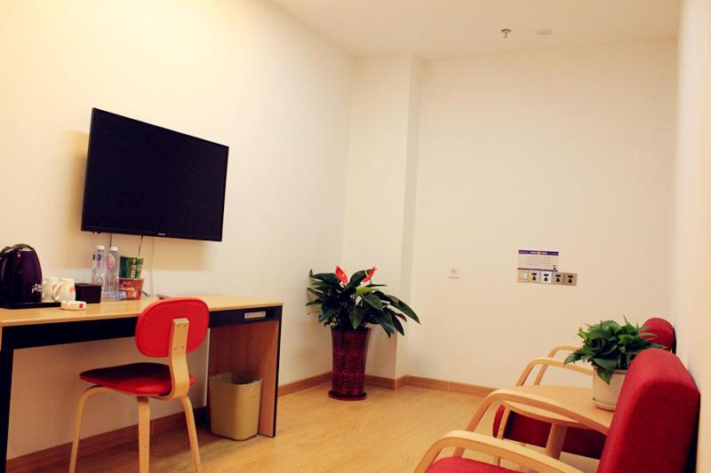 Mainland Chinese Citizens - Special Offer Double Room photo 2