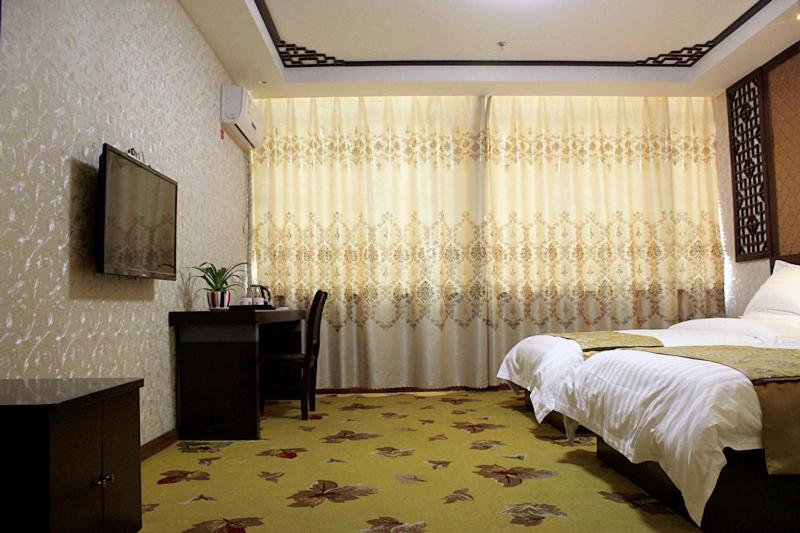 Mainland Chinese Citizens - Standard Twin Room photo 2