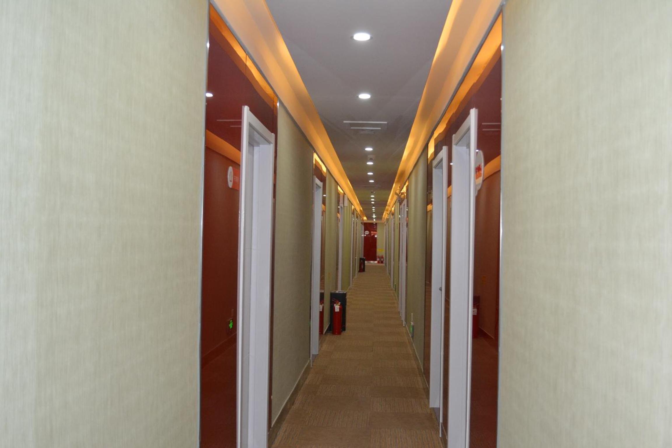 Mainland Chinese Citizens - Special Offer Double Room photo 2