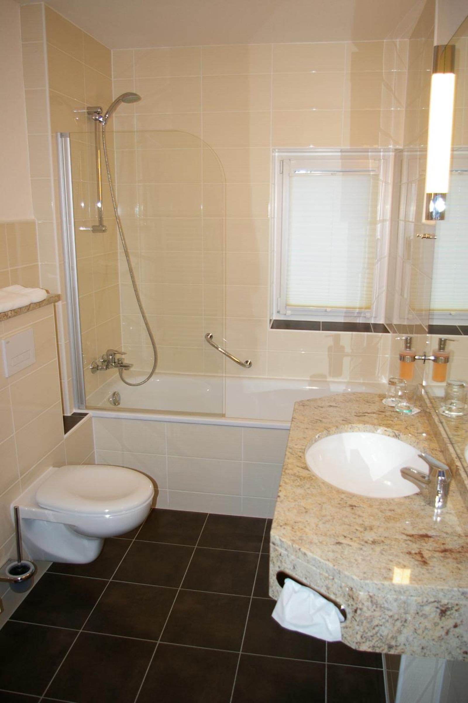 Double Room - Photo 9